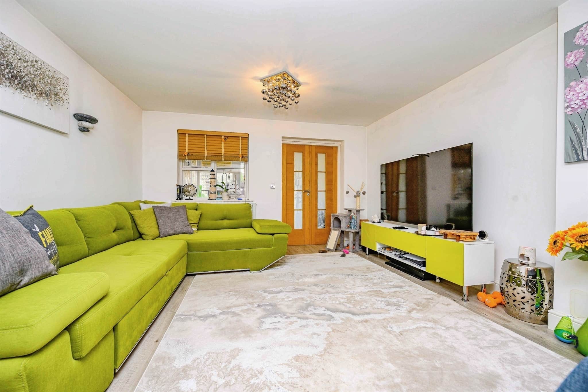 Property at Runcie Close, St. Albans