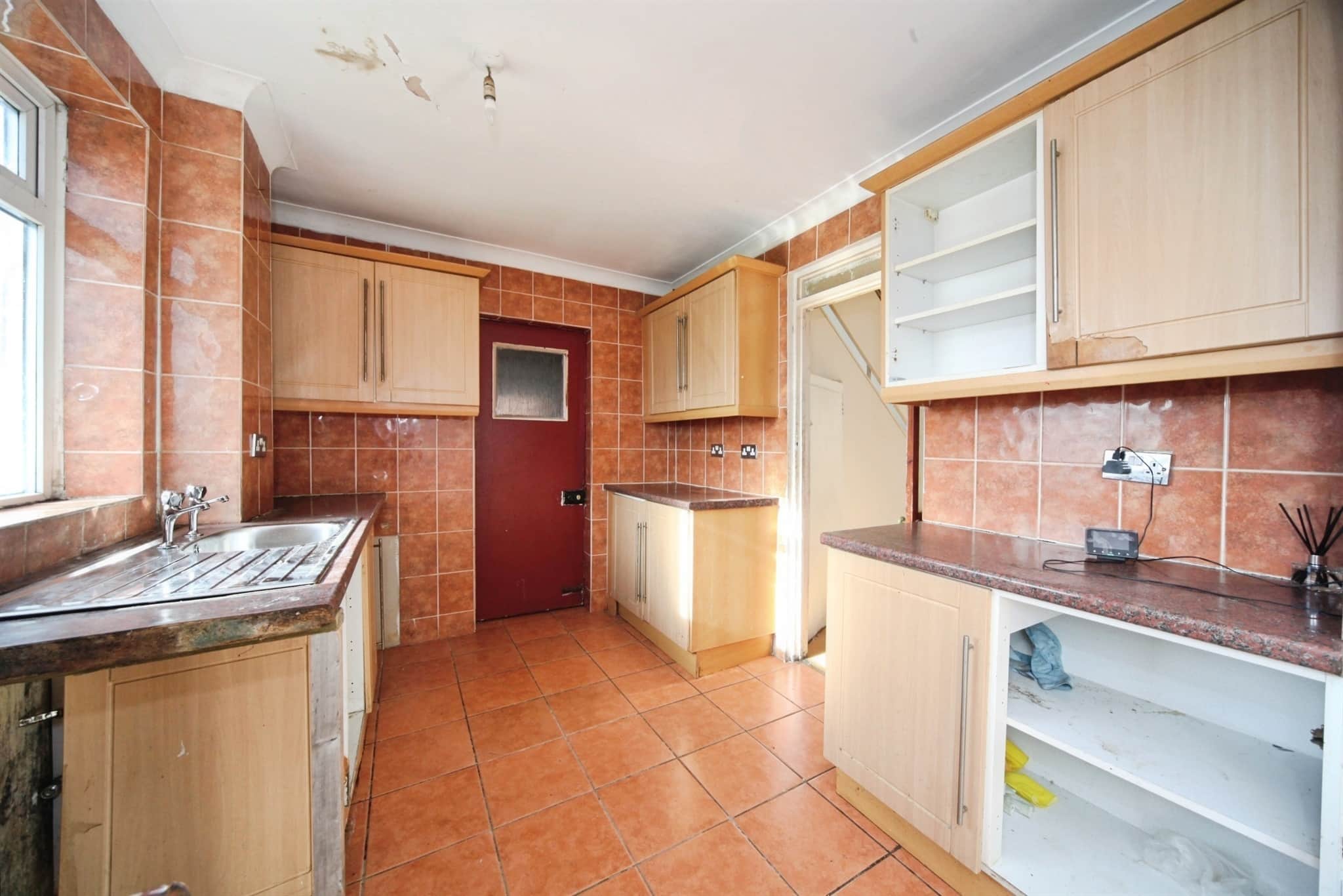 Property at Dovehouse Hill, Luton