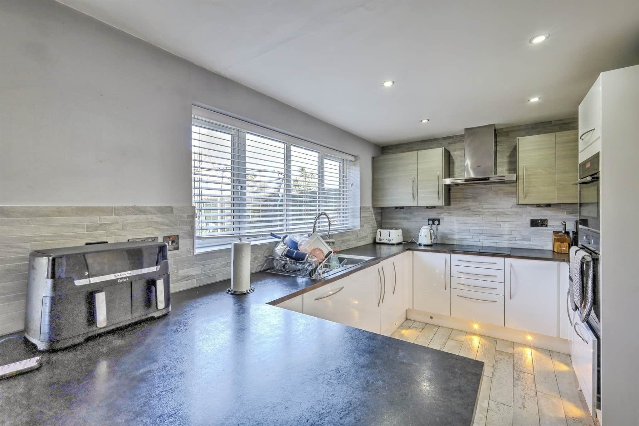 Property at Lynmore Close, Northampton
