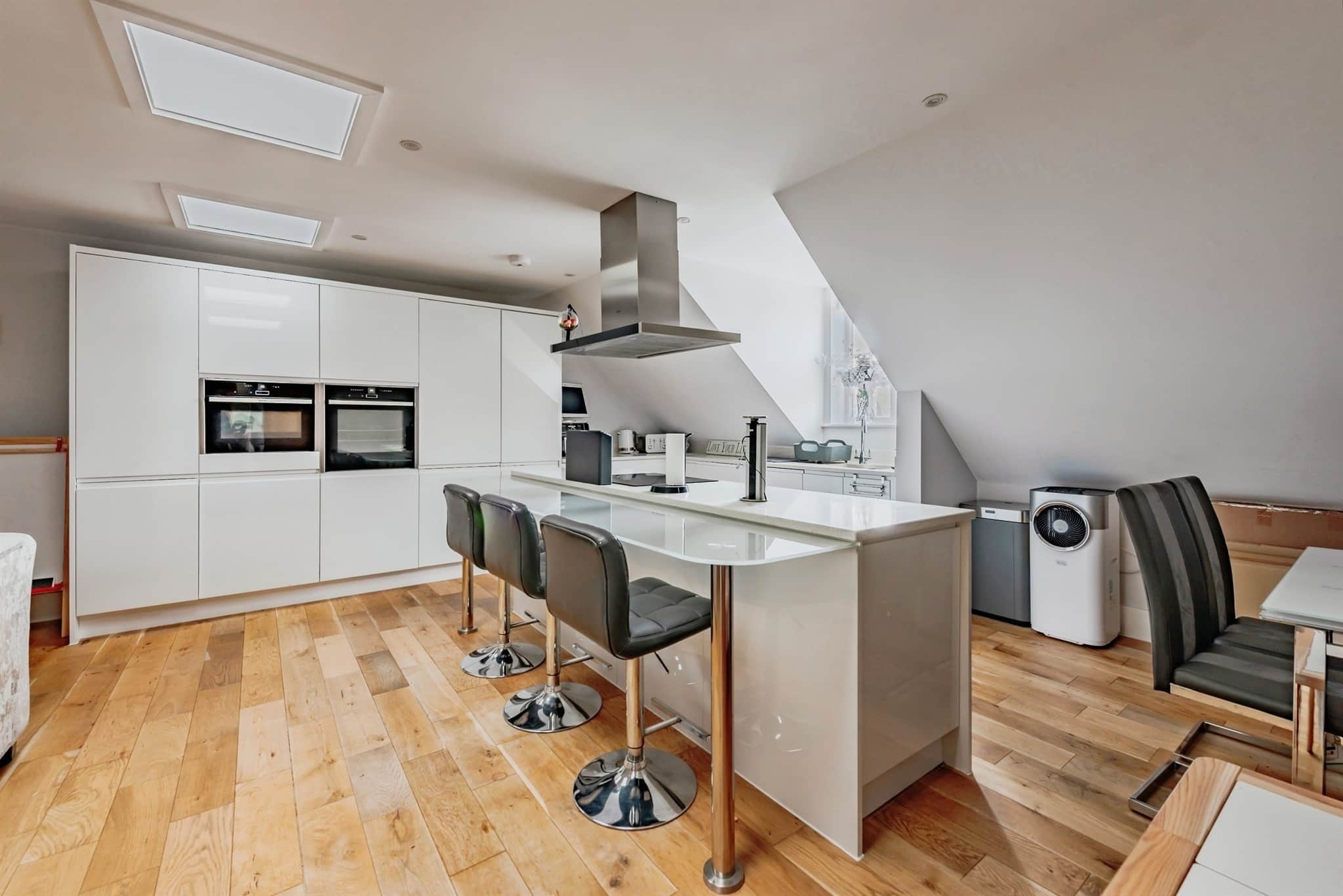 Property at Springfield Close, Salfords, Redhill