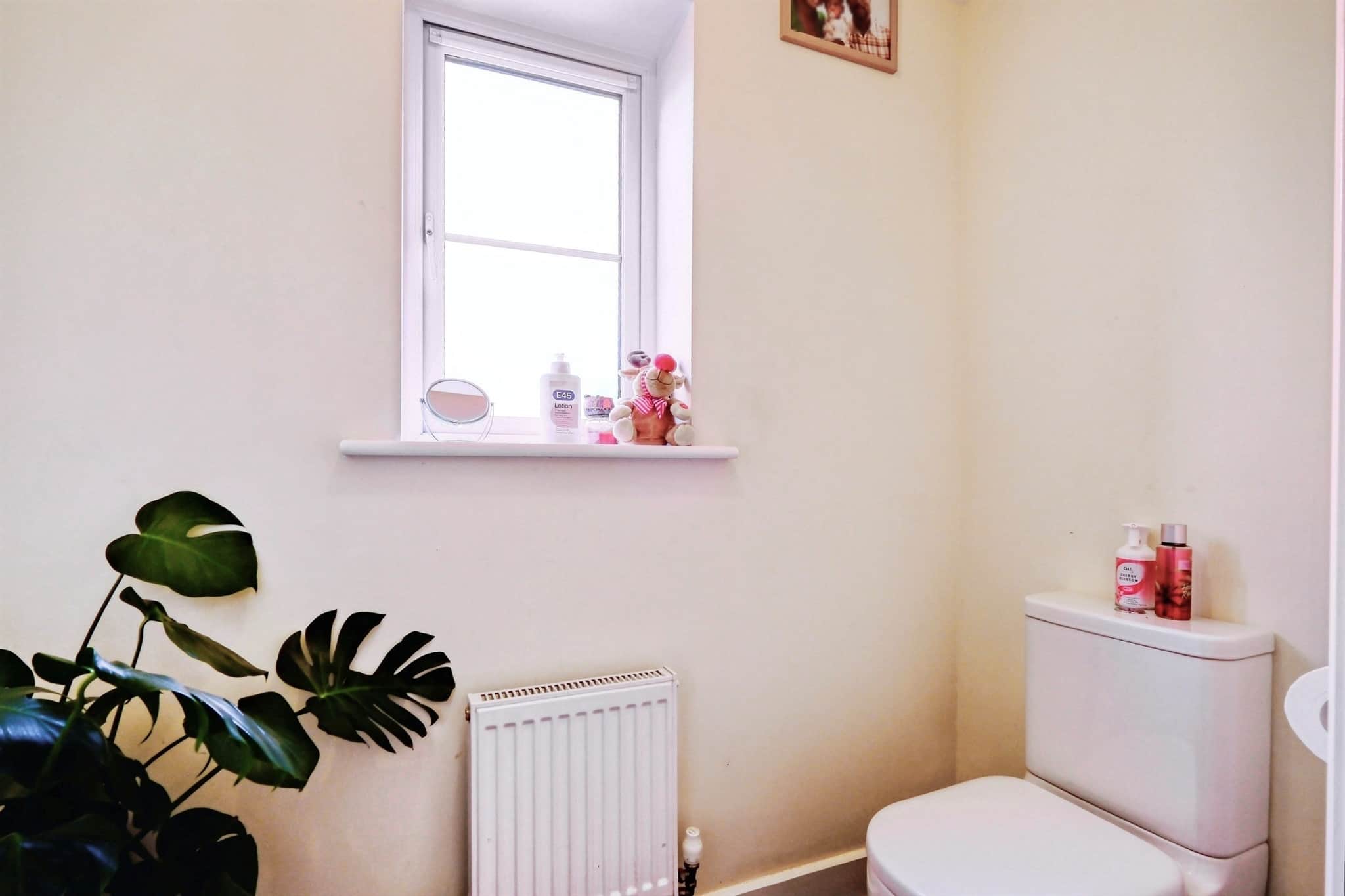 Property at Haragon Drive, Amesbury, Salisbury