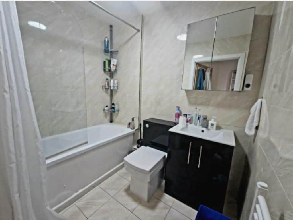 Property at Old Bedford Road, Luton