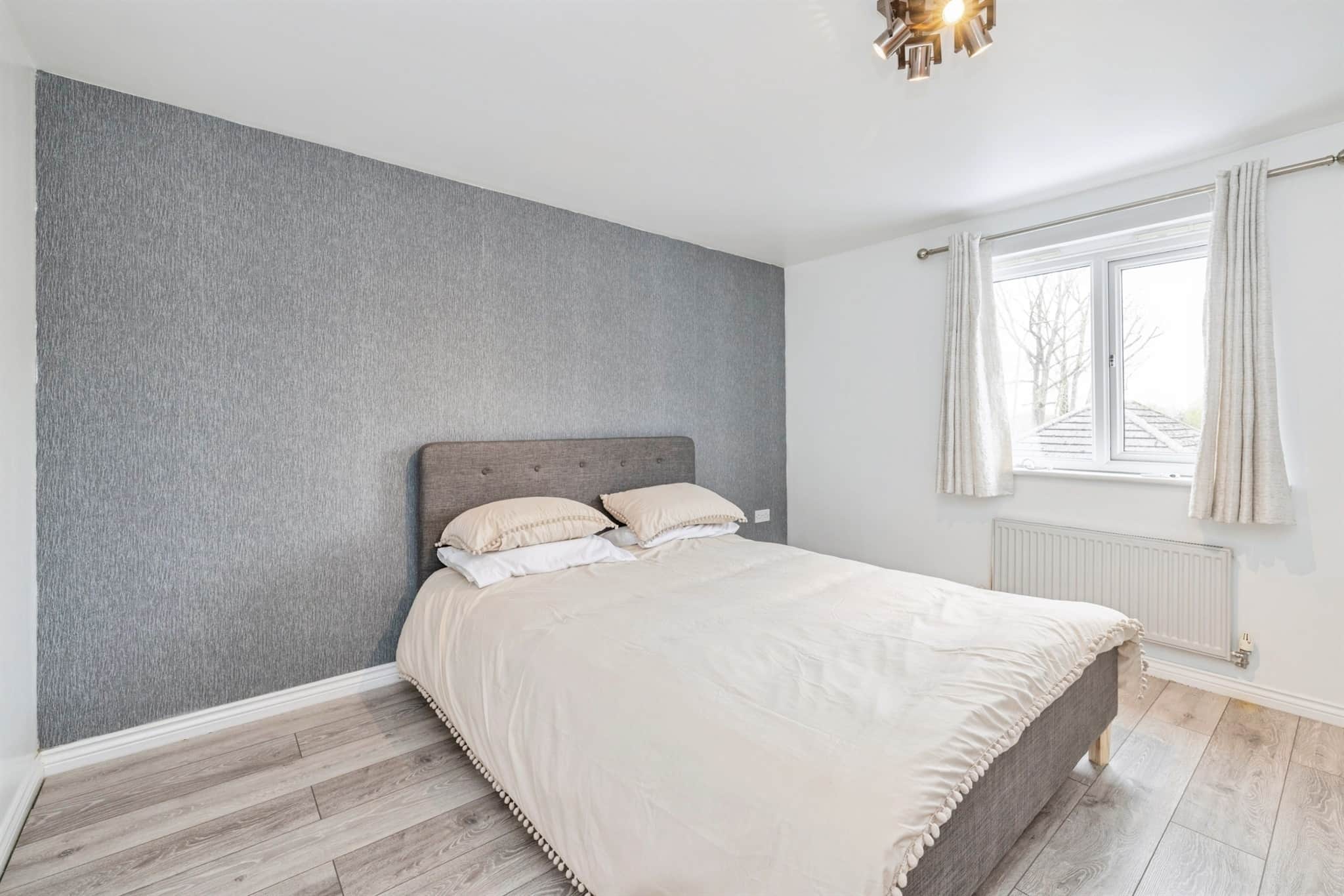 Property at Winthorpe Gardens, Borehamwood