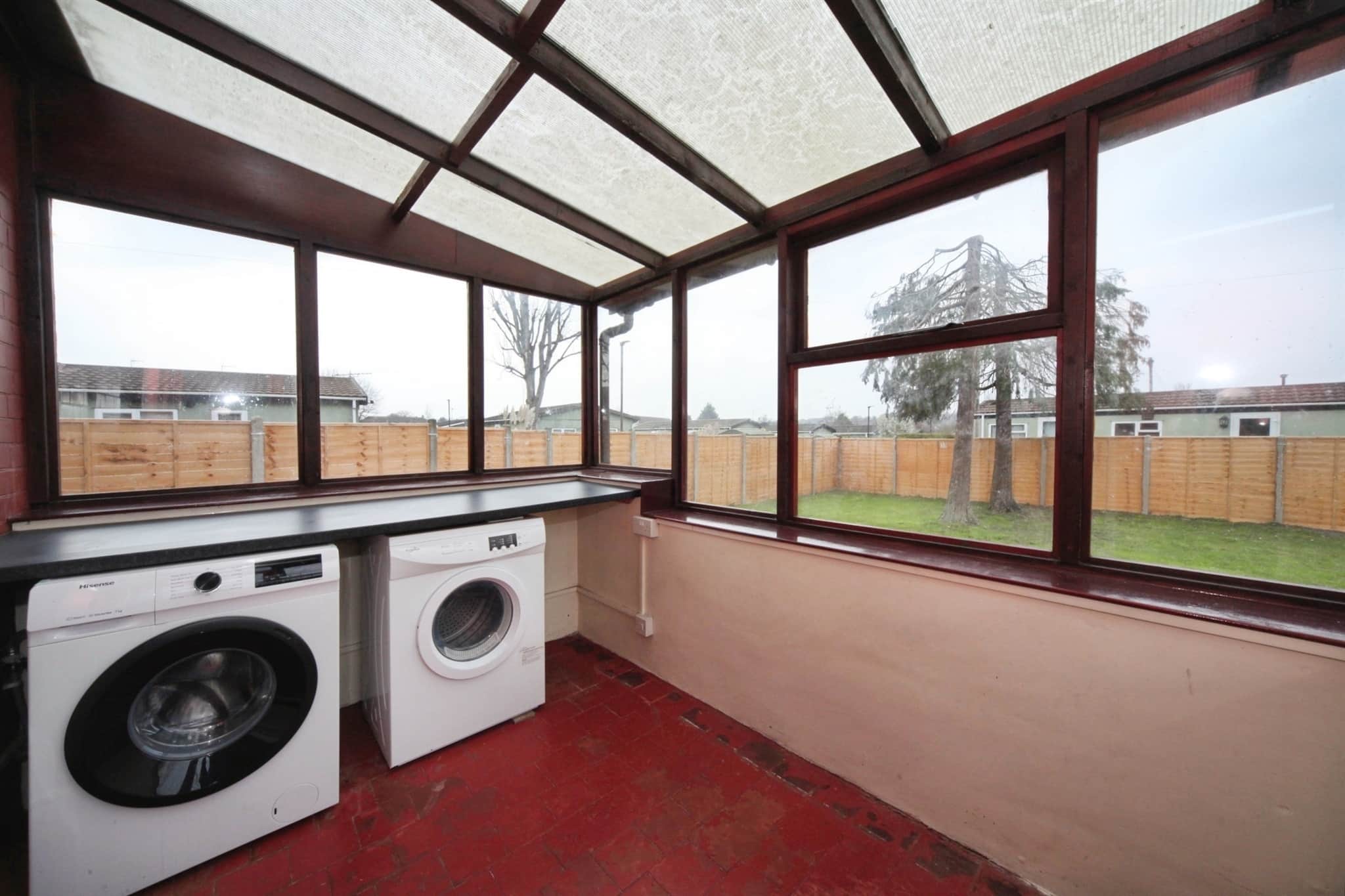 Property at Limbury Road, Luton