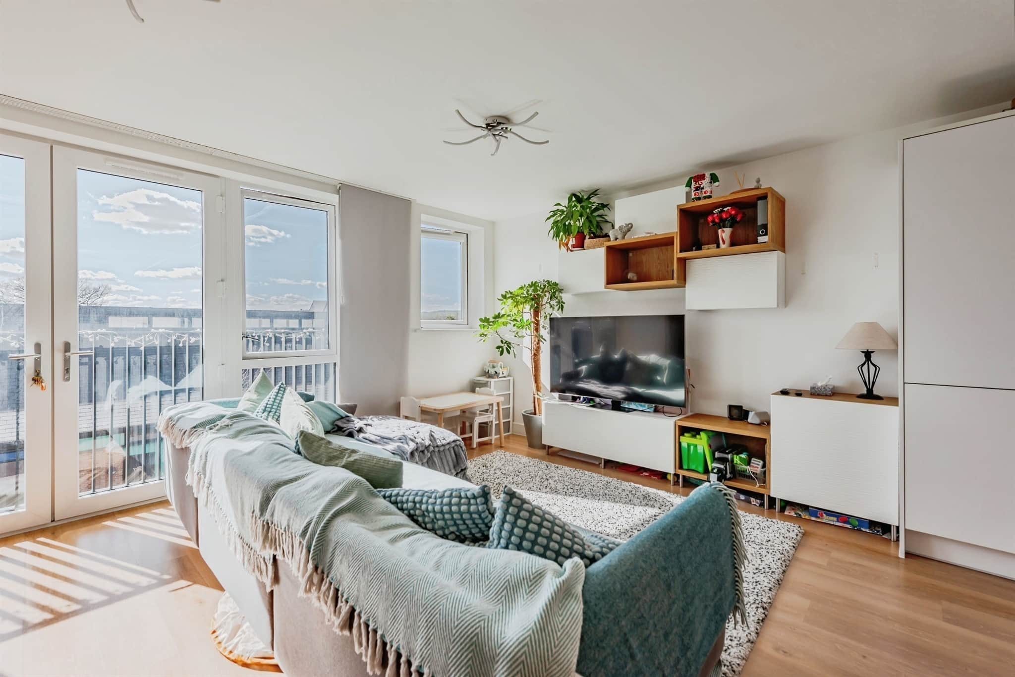 Property at Nailsworth Crescent, Merstham, Redhill