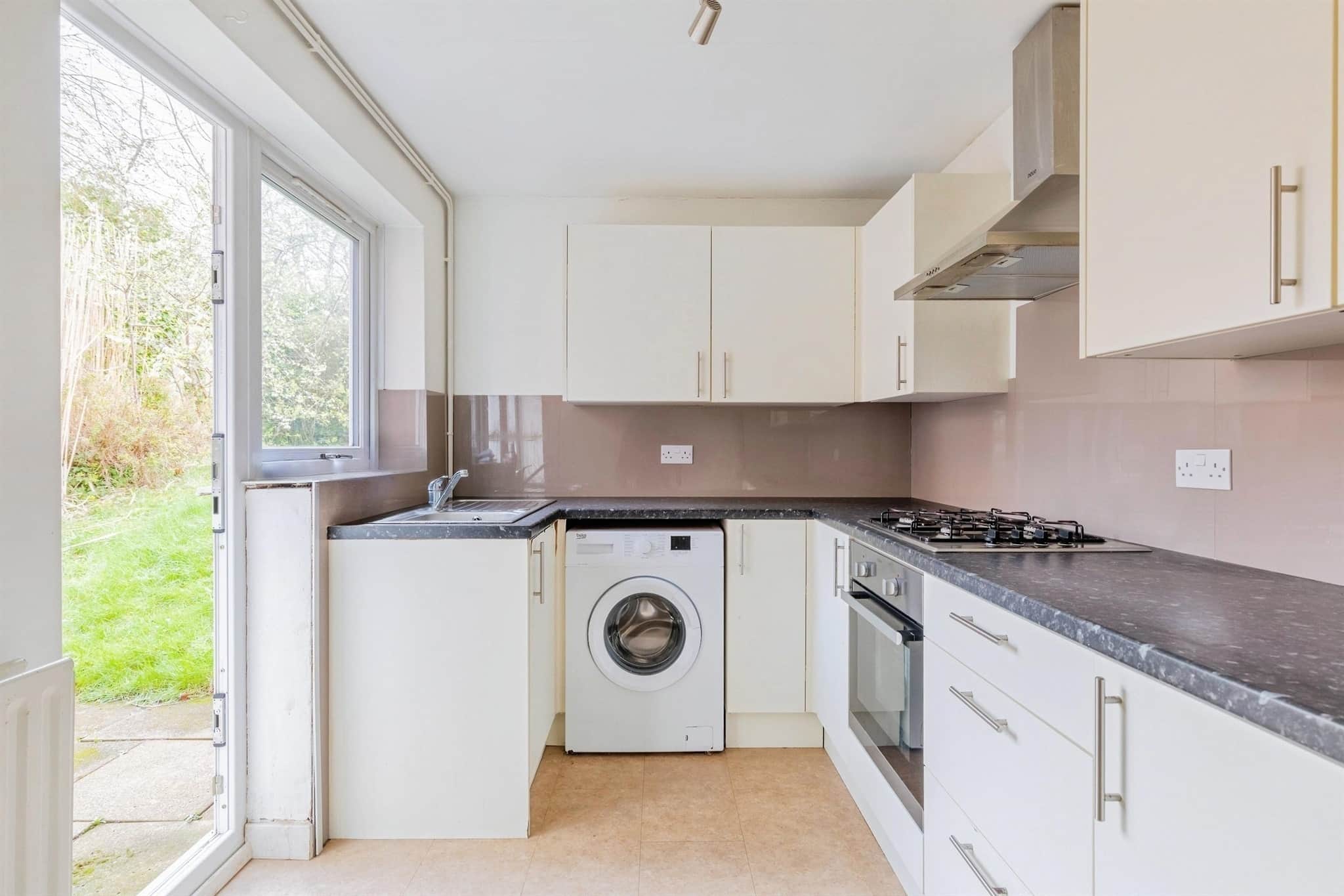 Property at Yardley Close, Warwick