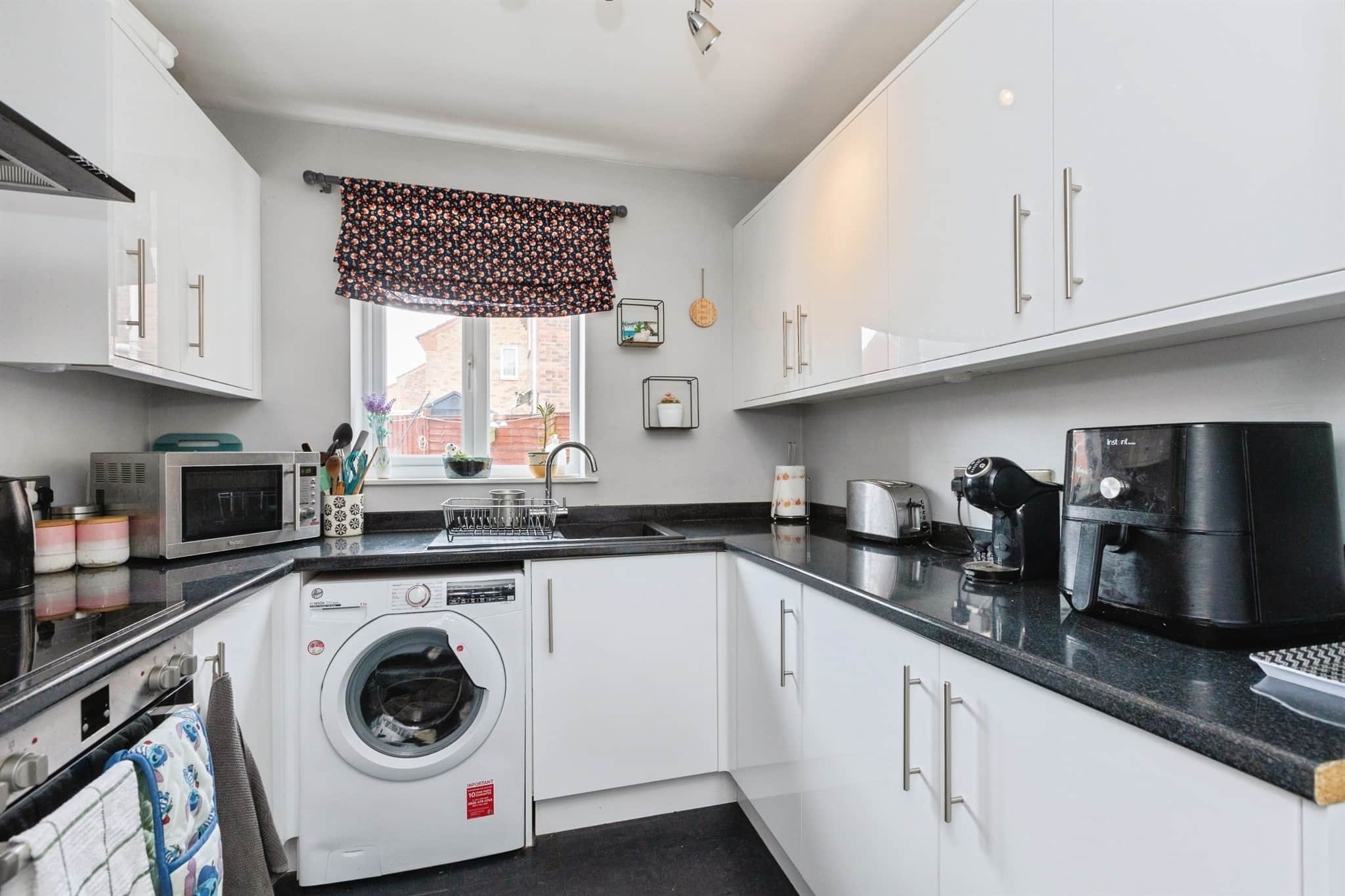 Property at Grange Close, Leicester