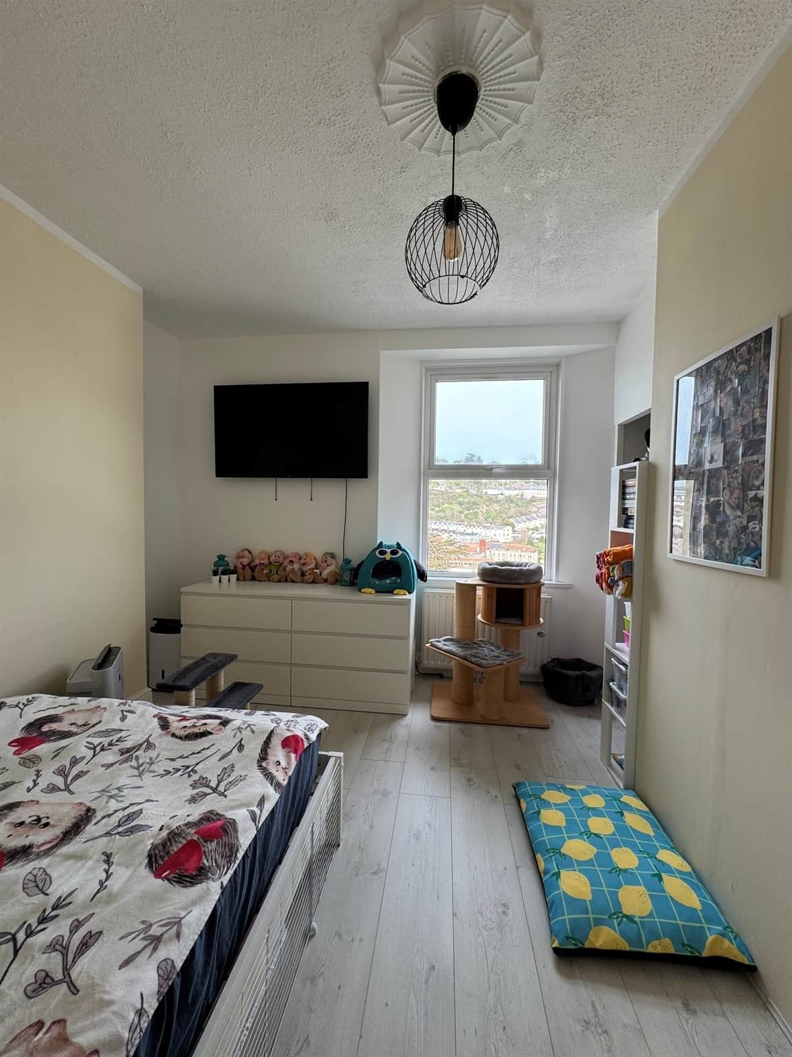 Property at Warren Road, Torquay