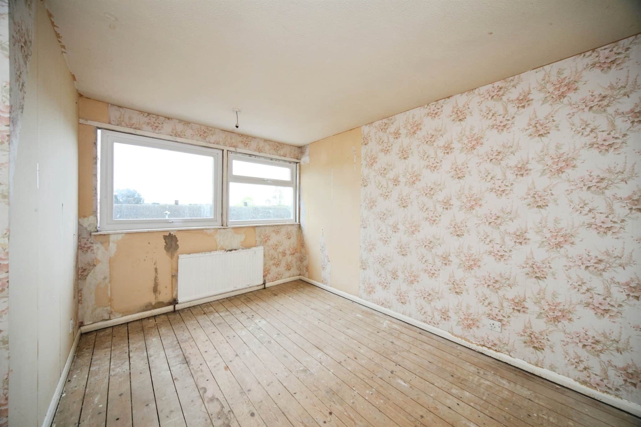 Property at Axe Close, Luton