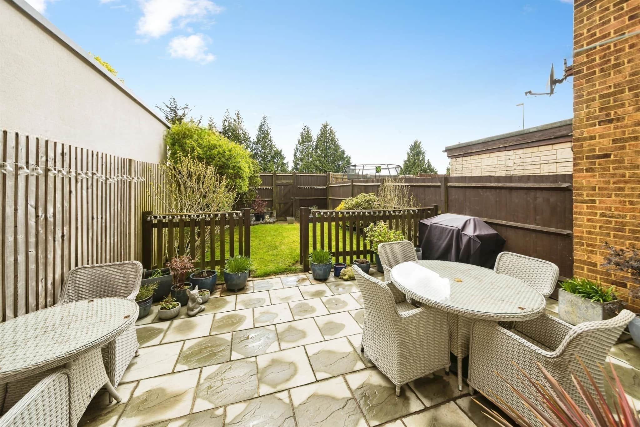 Property at Fairway Close, Copthorne, Crawley