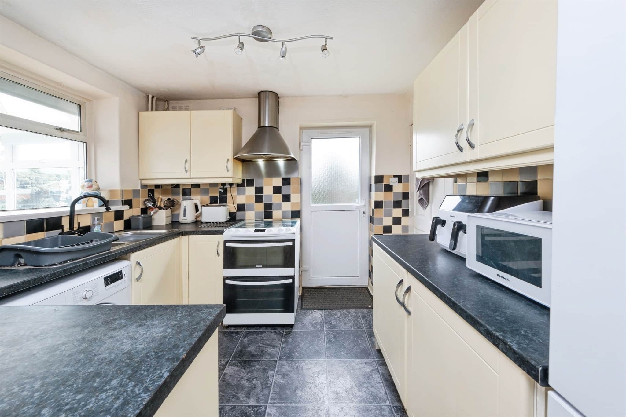 Property at Milford Avenue, Stony Stratford, Milton Keynes