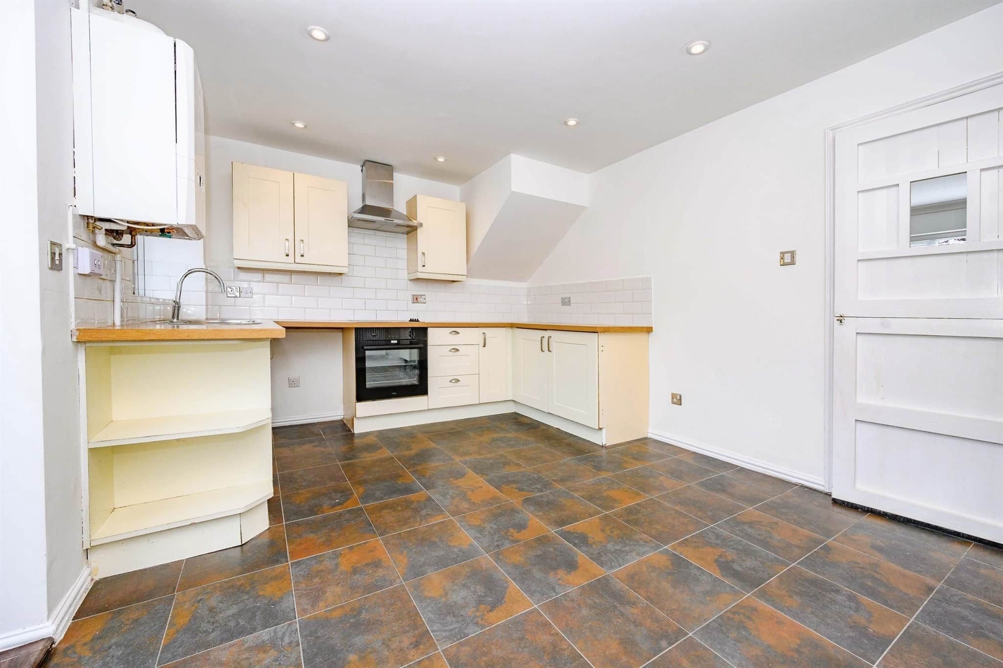 Property at Yately Close, Luton