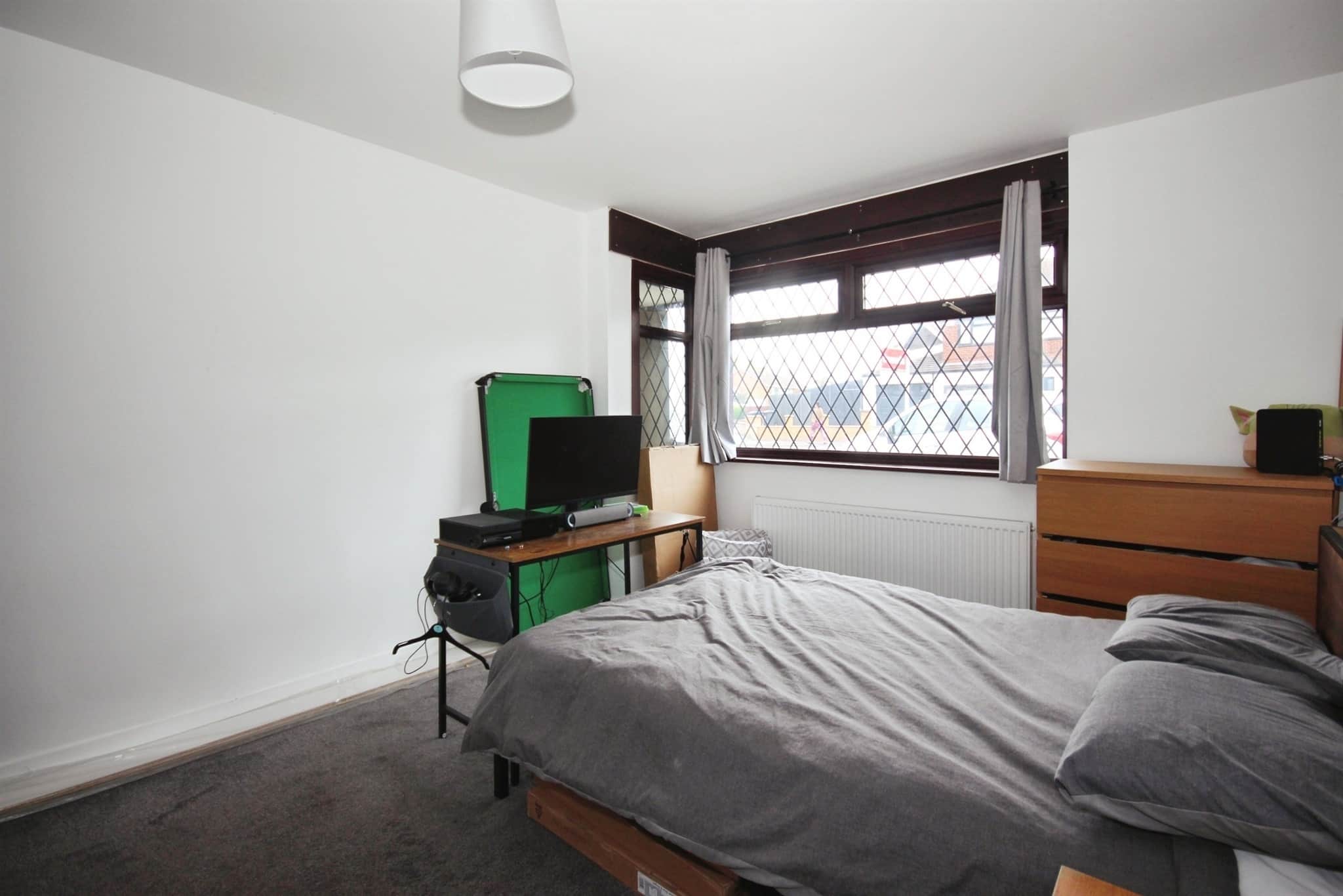 Property at Landor Road, Whitnash, Leamington Spa