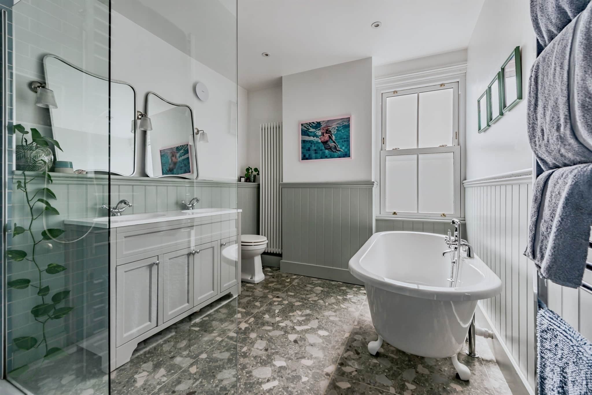 Property at Earlswood Road, Redhill