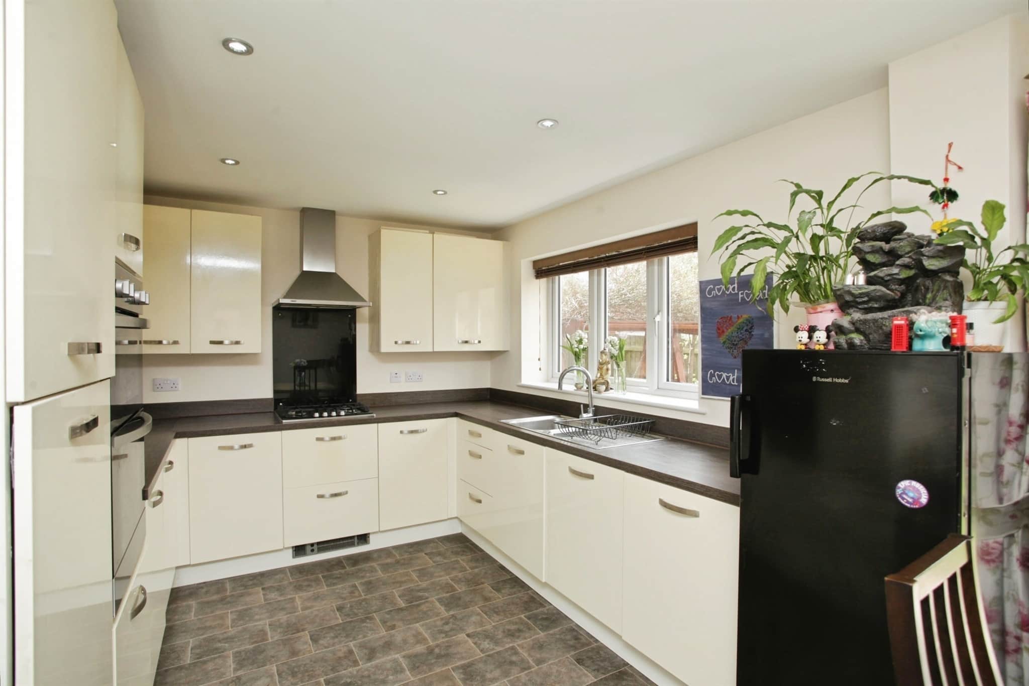 Property at Tene Close, Cawston, Rugby