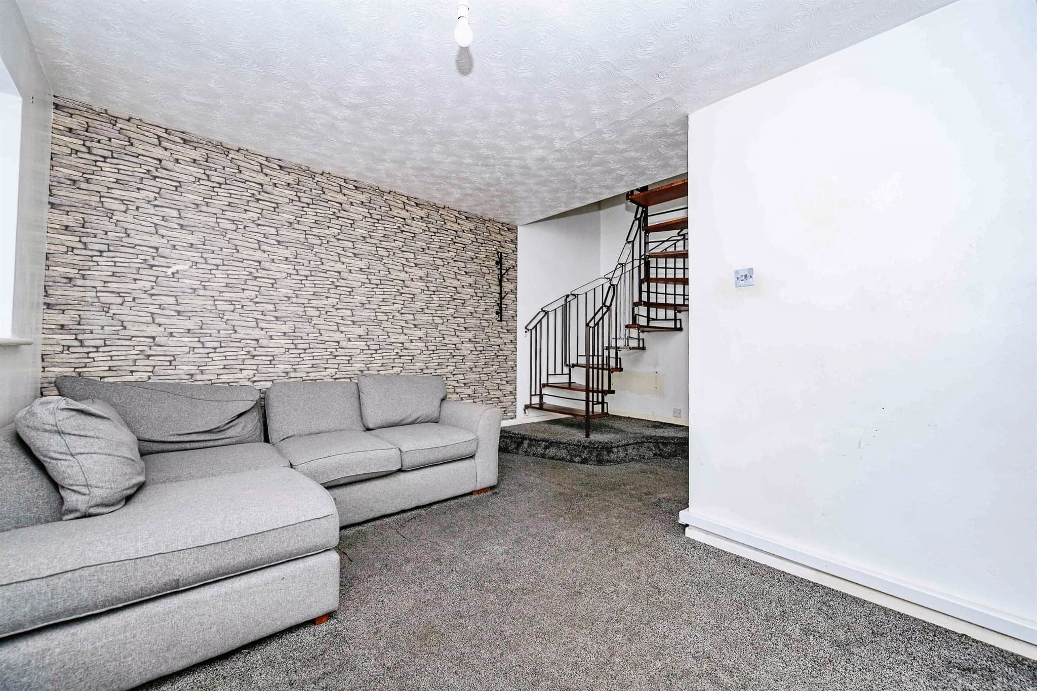 Property at Marsom Grove, Luton