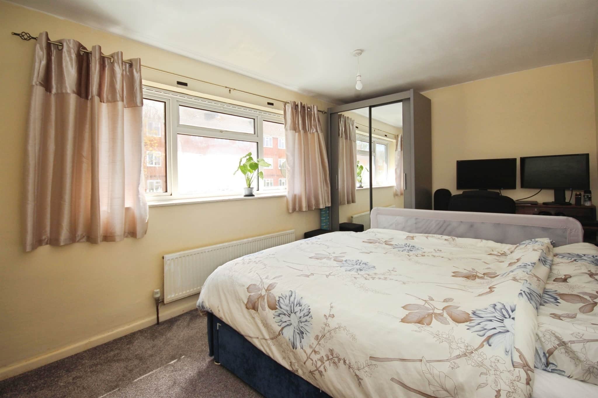 Property at Stretton Crescent, Leamington Spa