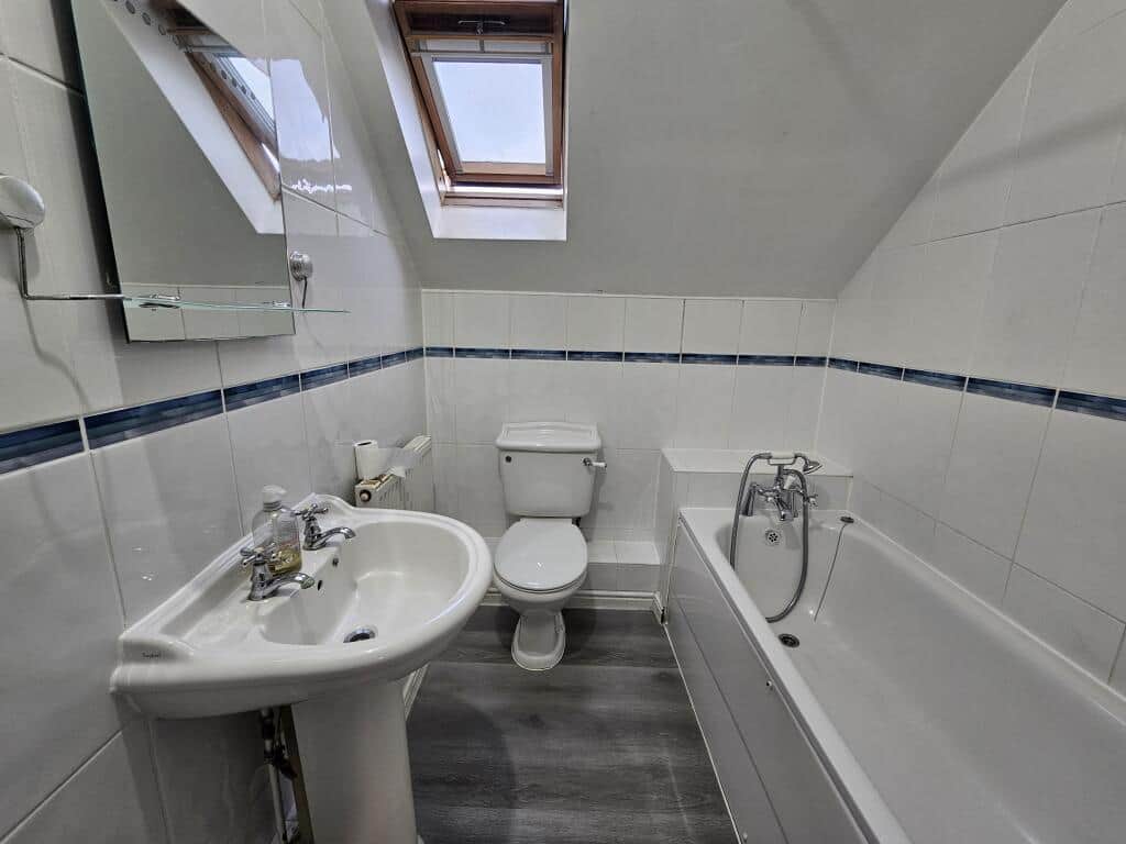 Property at The Wickets, Luton
