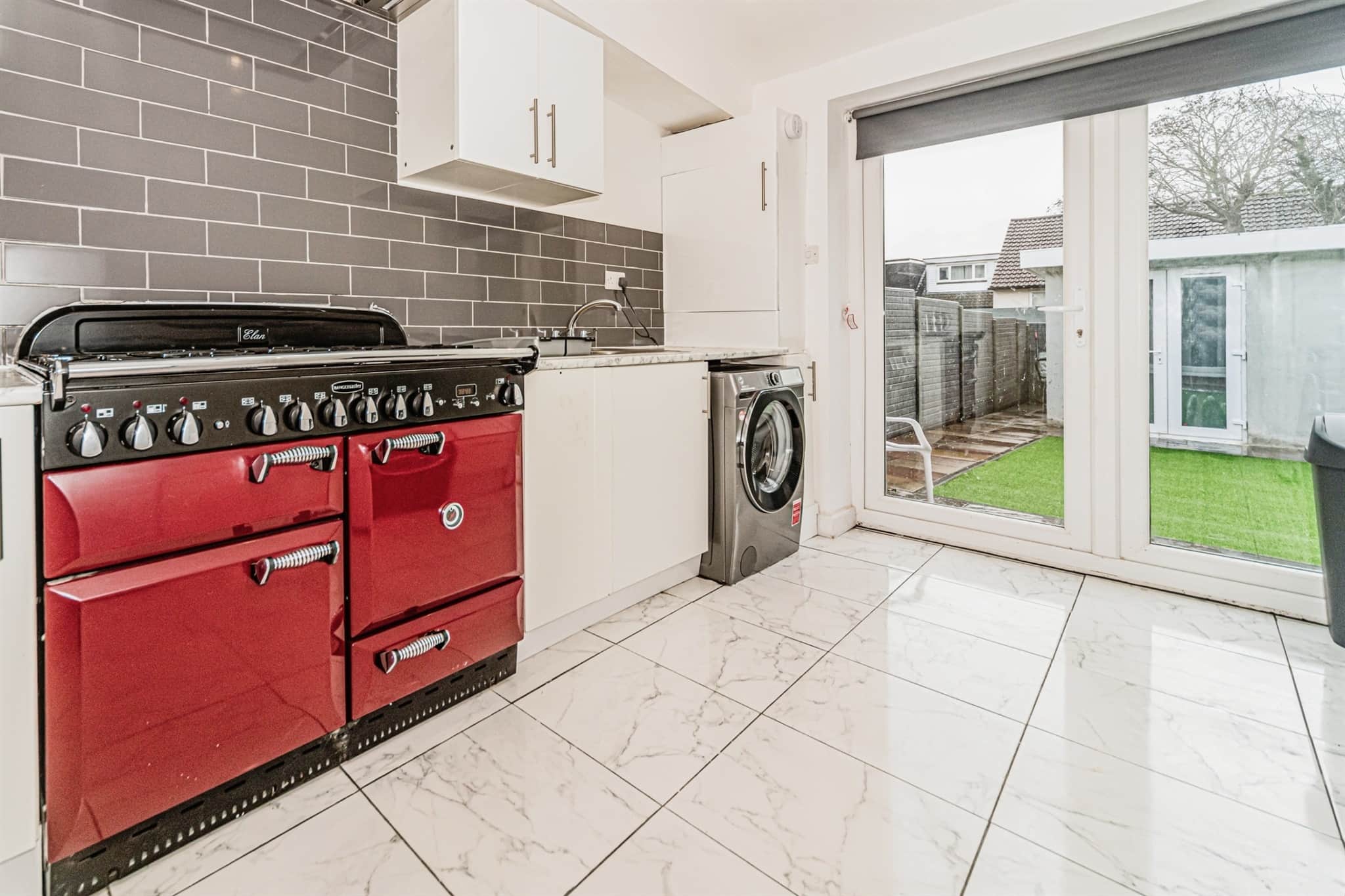 Property at Chertsey Rise, Stevenage