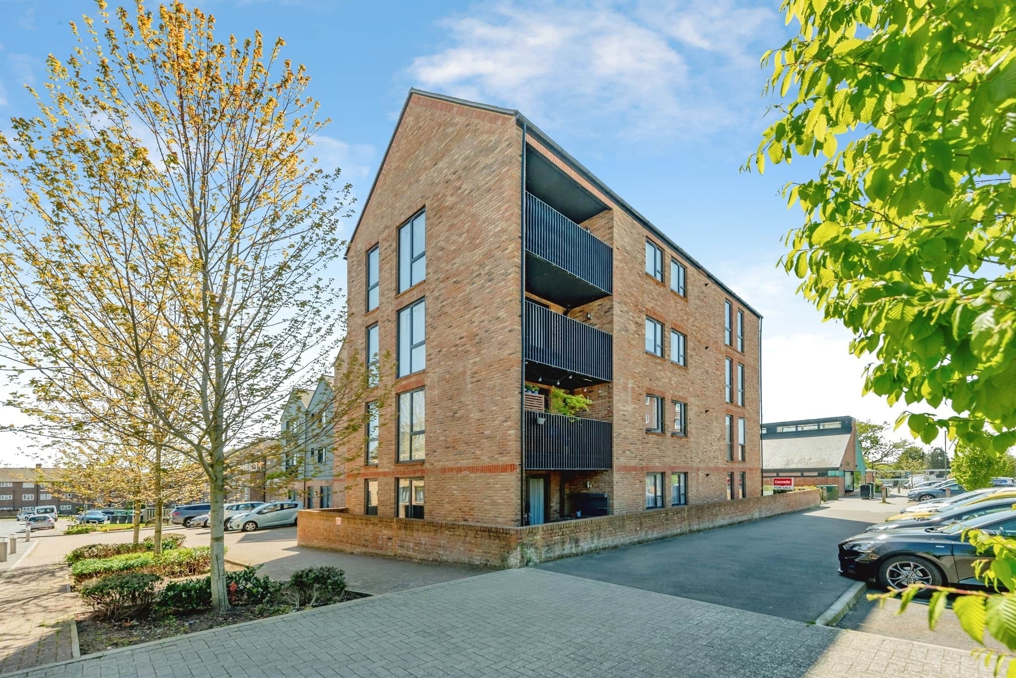Property at Nailsworth Crescent, Merstham, Redhill