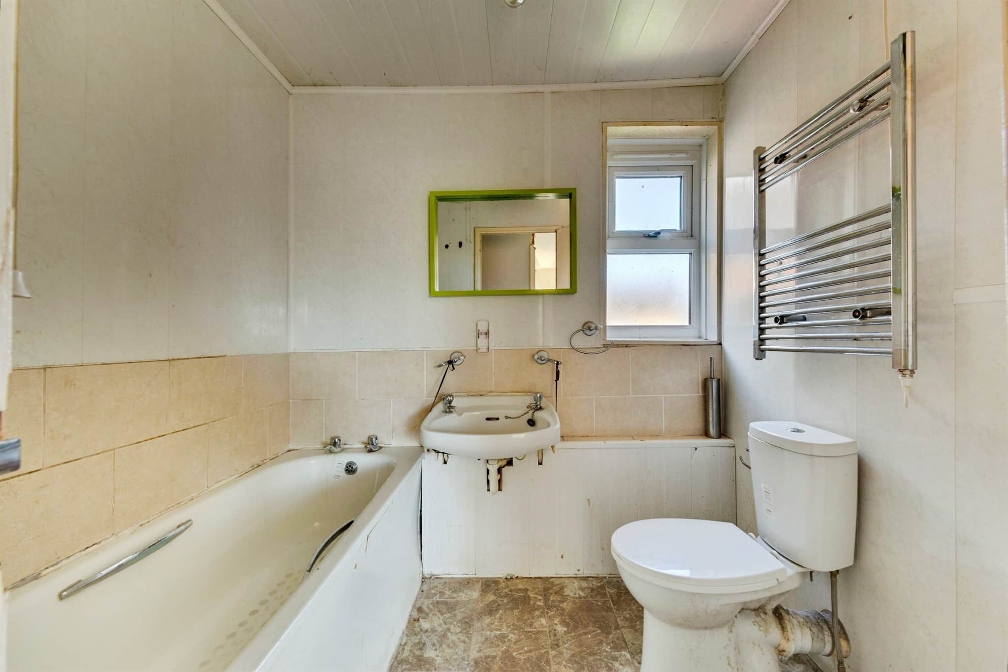 Property at Buckingham Road, Edgware