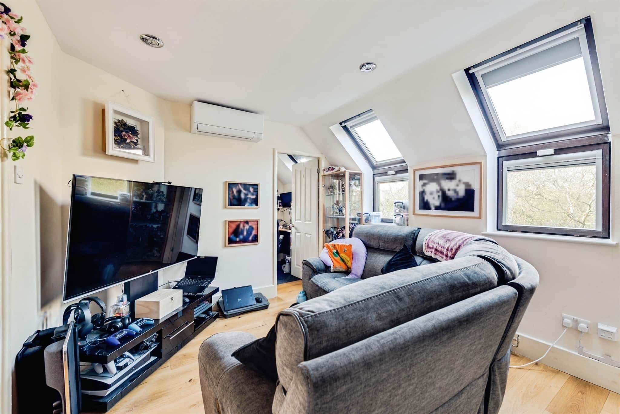 Property at Campden Close, WITNEY