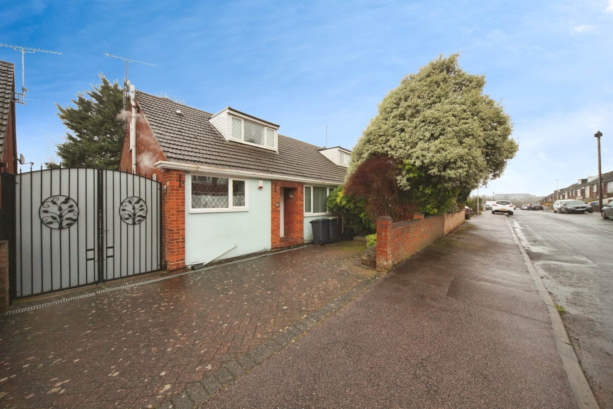 Property at Saywell Road, Luton