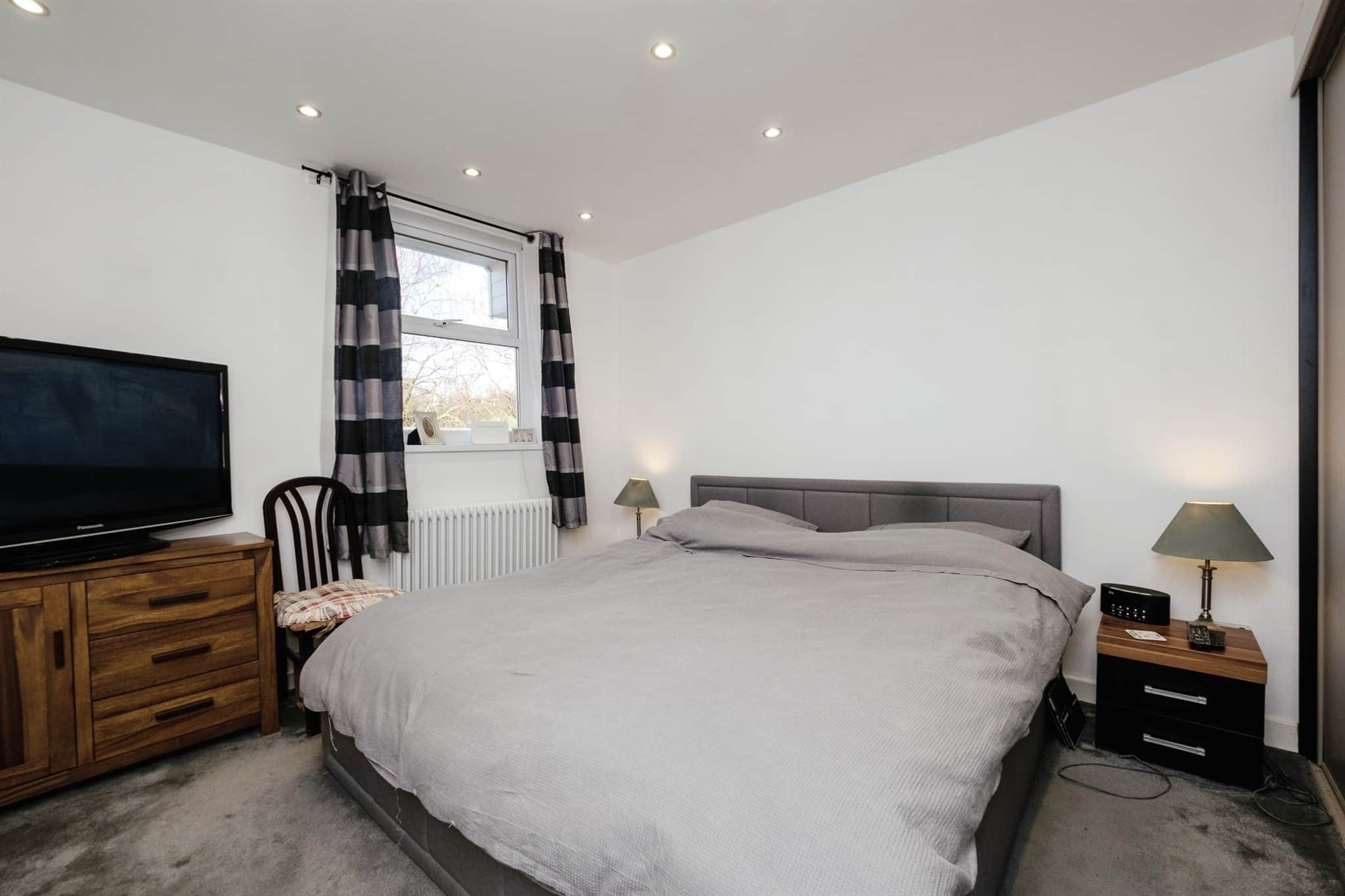 Property at Queen Elizabeth Drive, Paignton