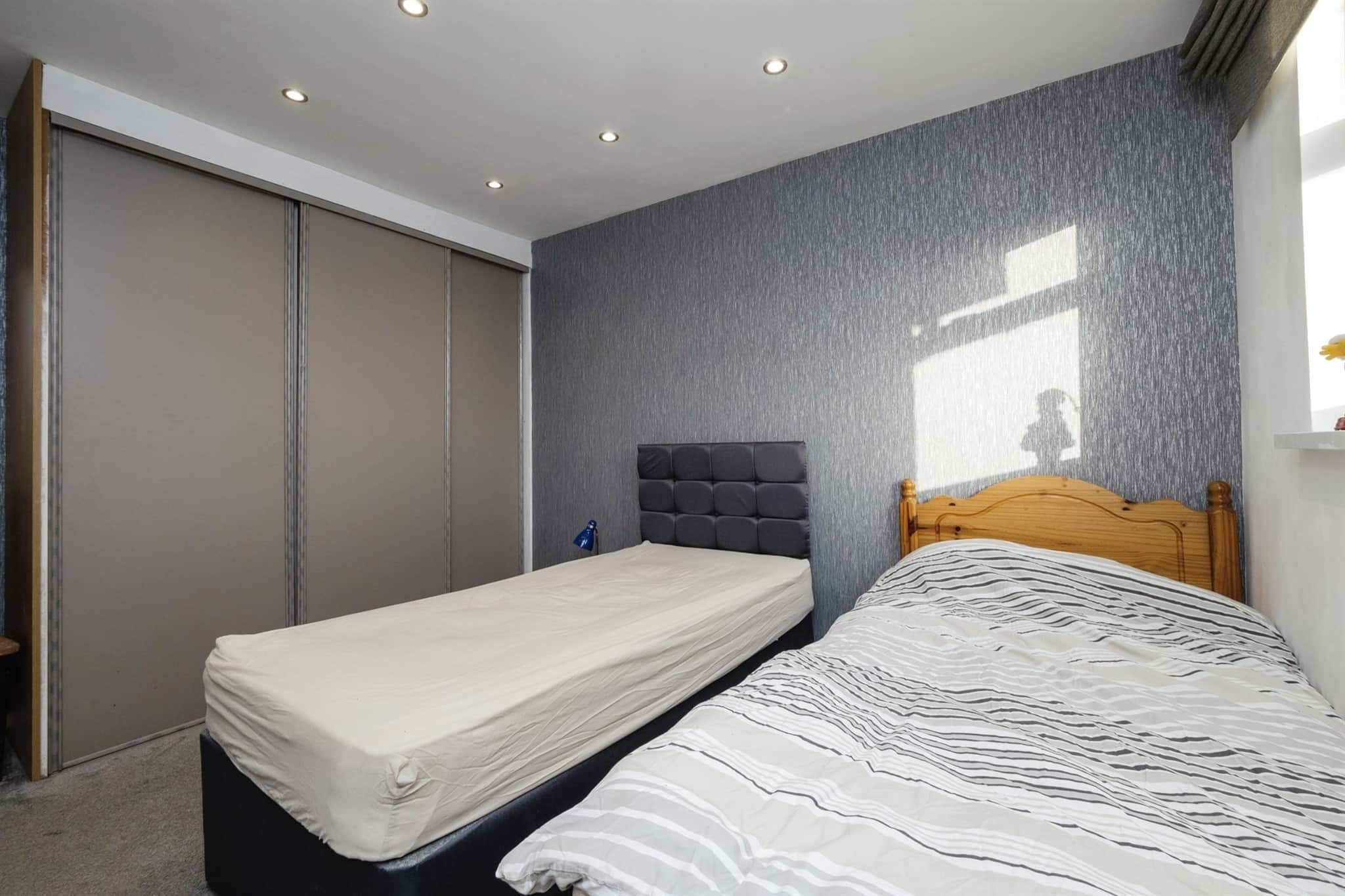 Property at Queen Elizabeth Drive, Paignton