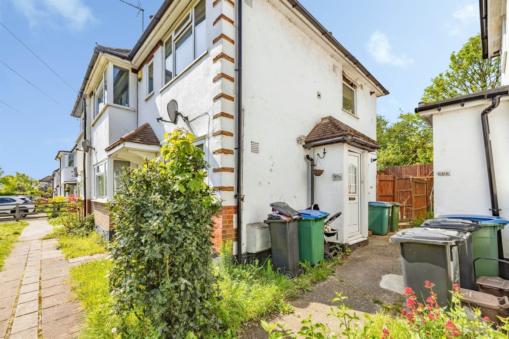 Property at Courtlands Drive, Watford