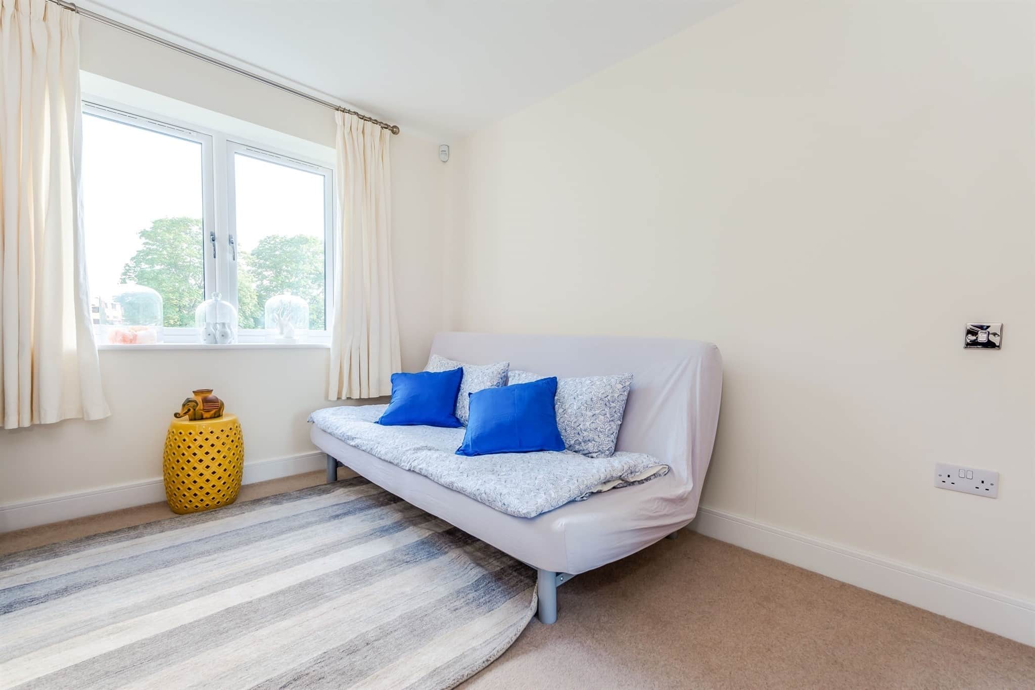 Property at Nash Gardens, Redhill