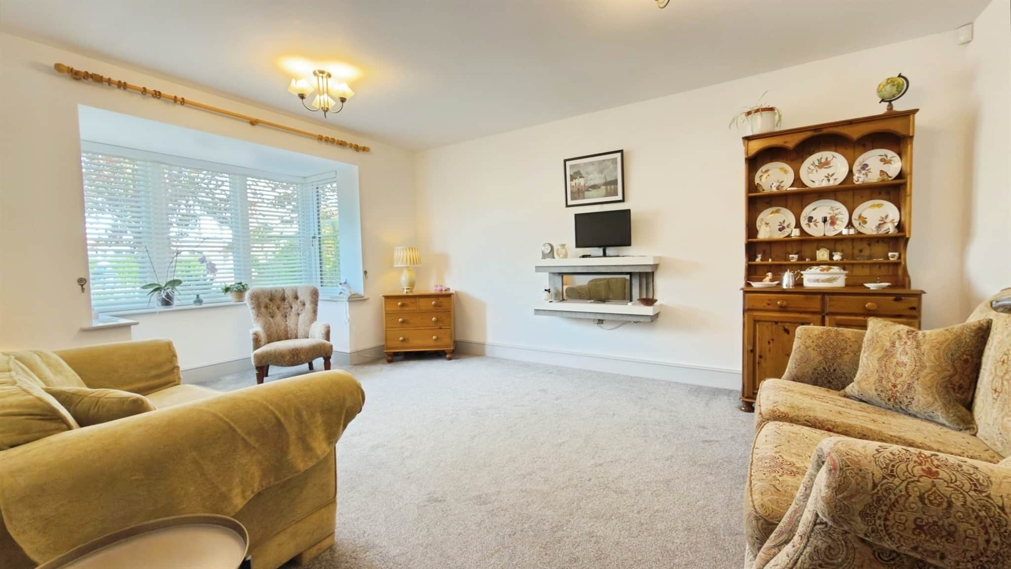Property at Kineton Road, Wellesbourne, Warwick