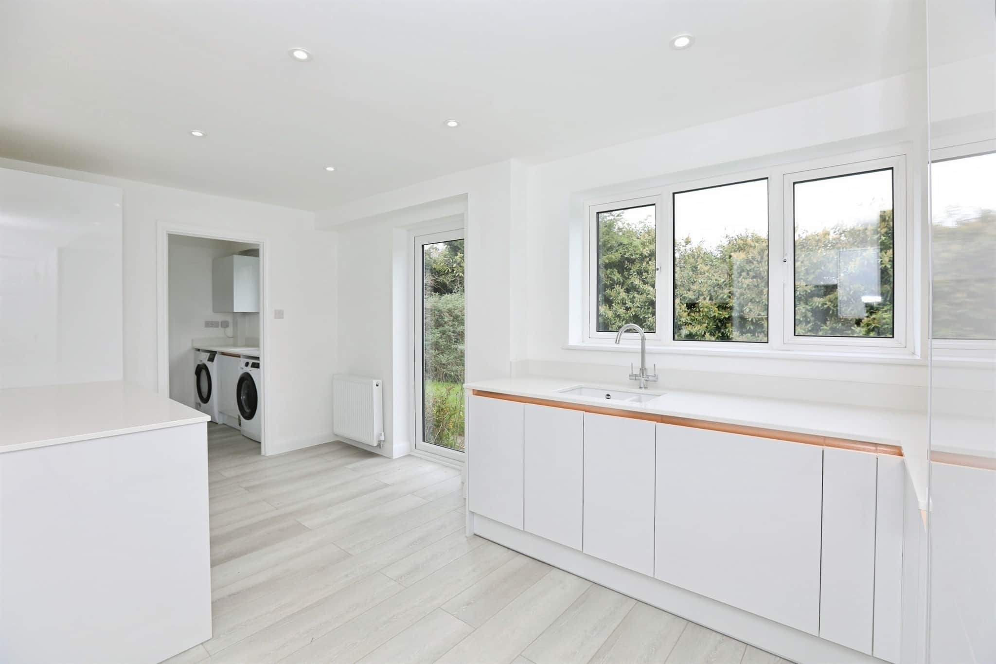 Property at Kinnibrugh Drive, Dormansland, Lingfield