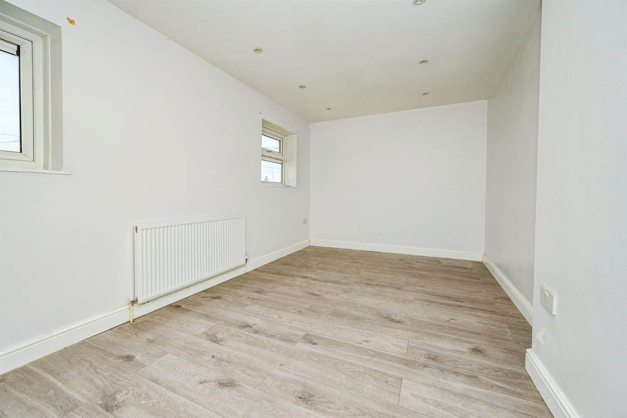 Property at Wycliffe Close, Luton