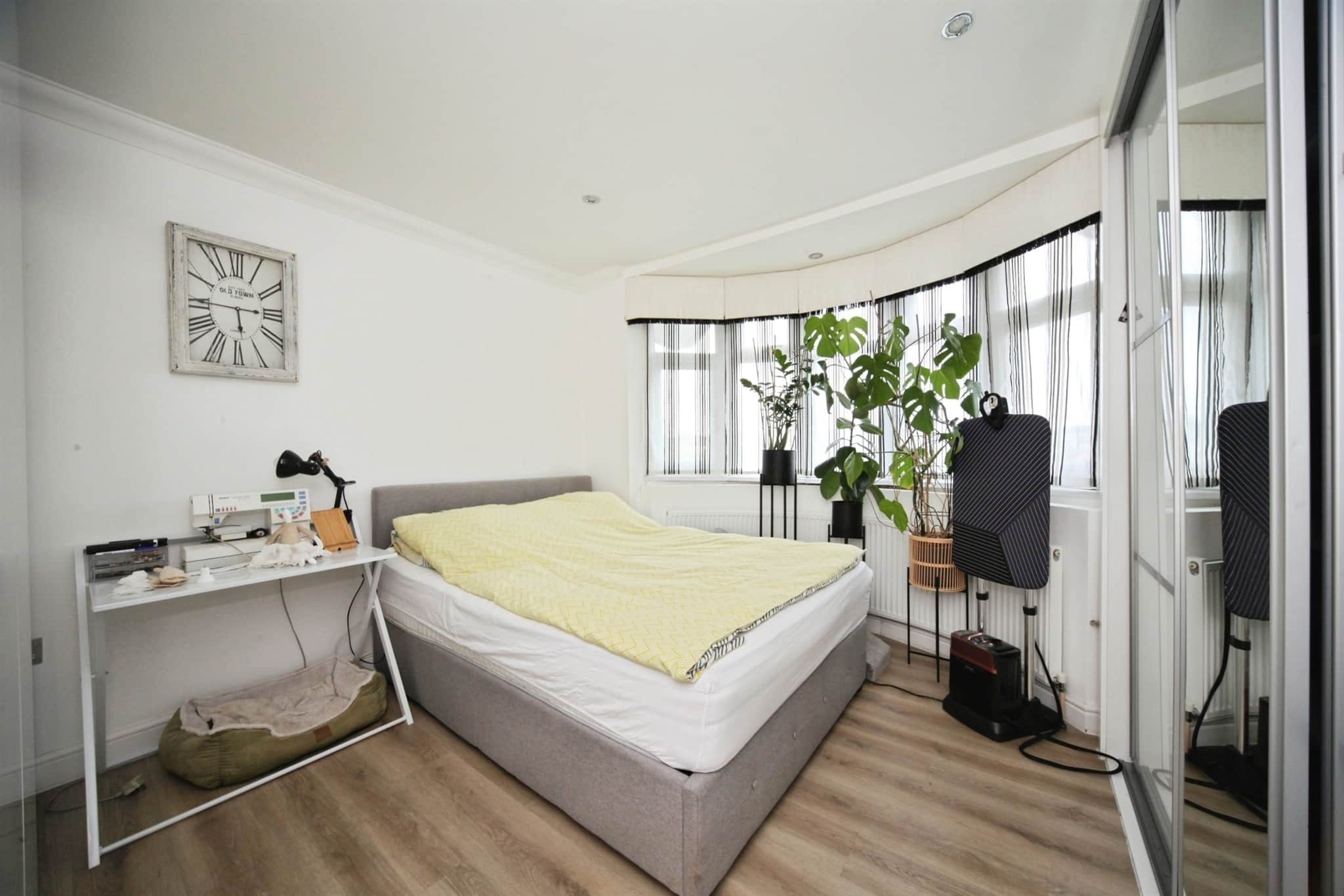 Property at Walcot Avenue, Luton