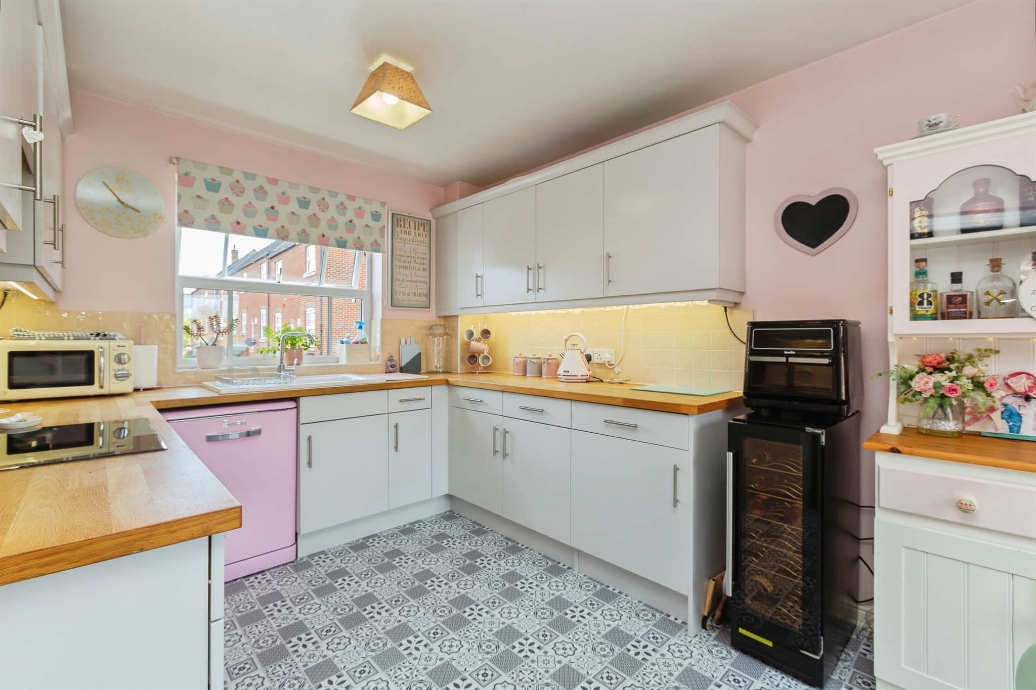 Property at Disraeli Square, Aylesbury