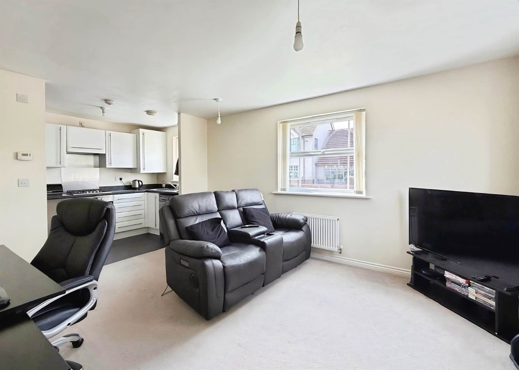 Property at Priors Grove Close, Warwick