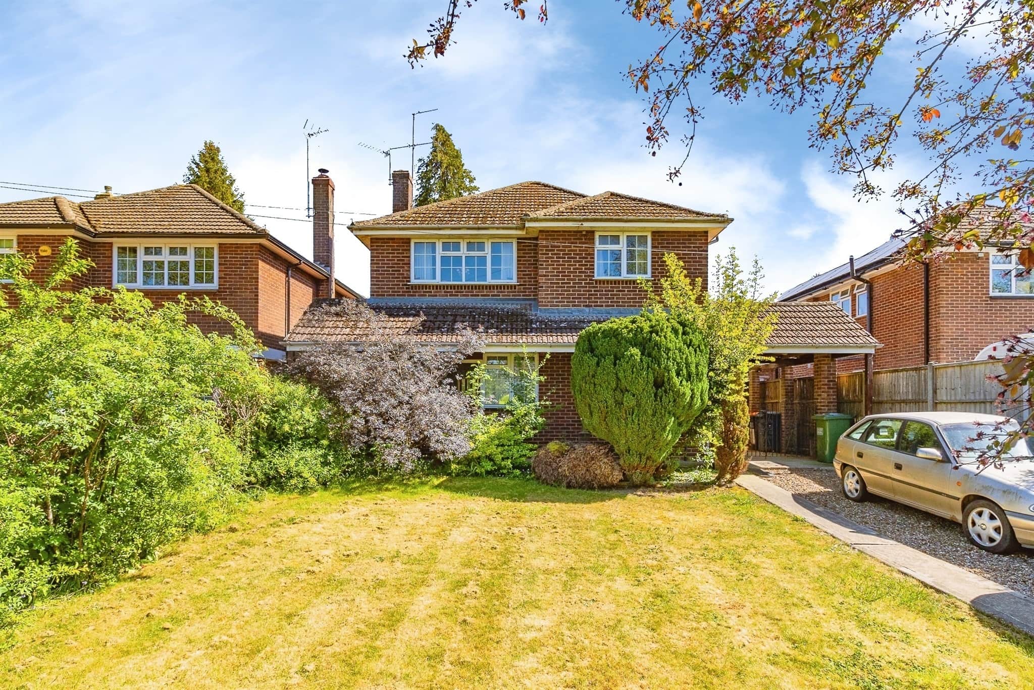 Property at Knolls View, Totternhoe, Dunstable