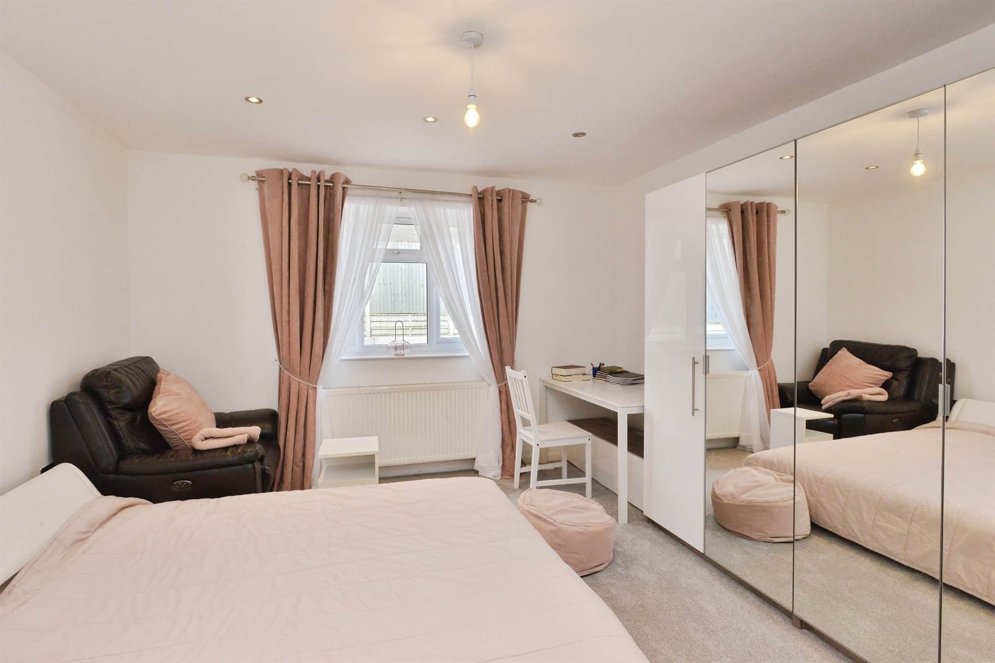 Property at Engaine Drive, Shenley Church End, Milton Keynes