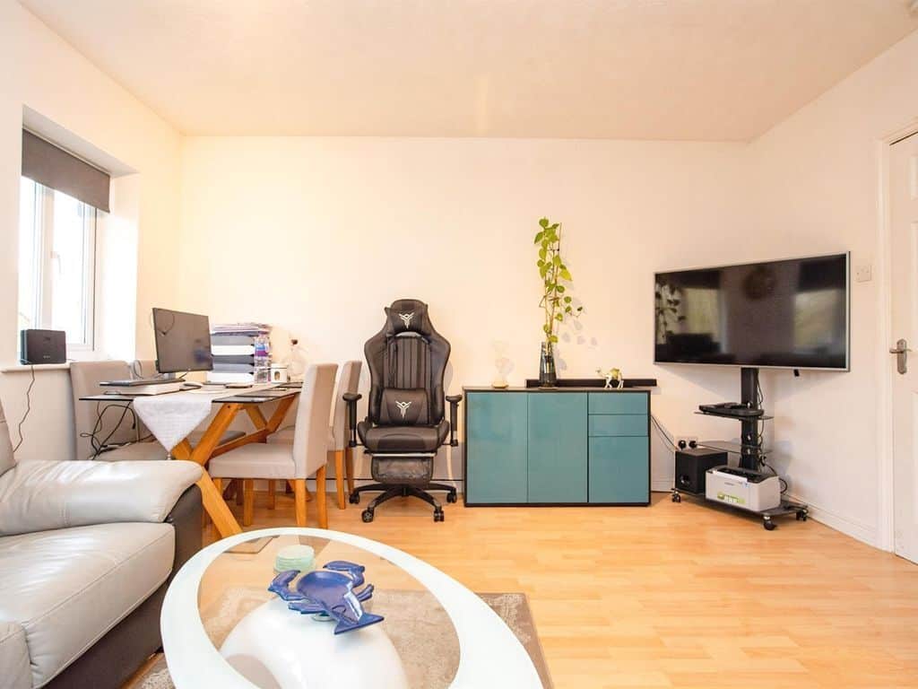 Property at Rochester Drive, Watford