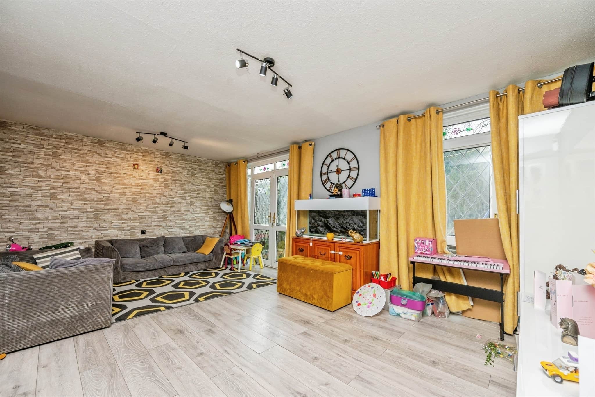Property at Saxelby Close, Birmingham