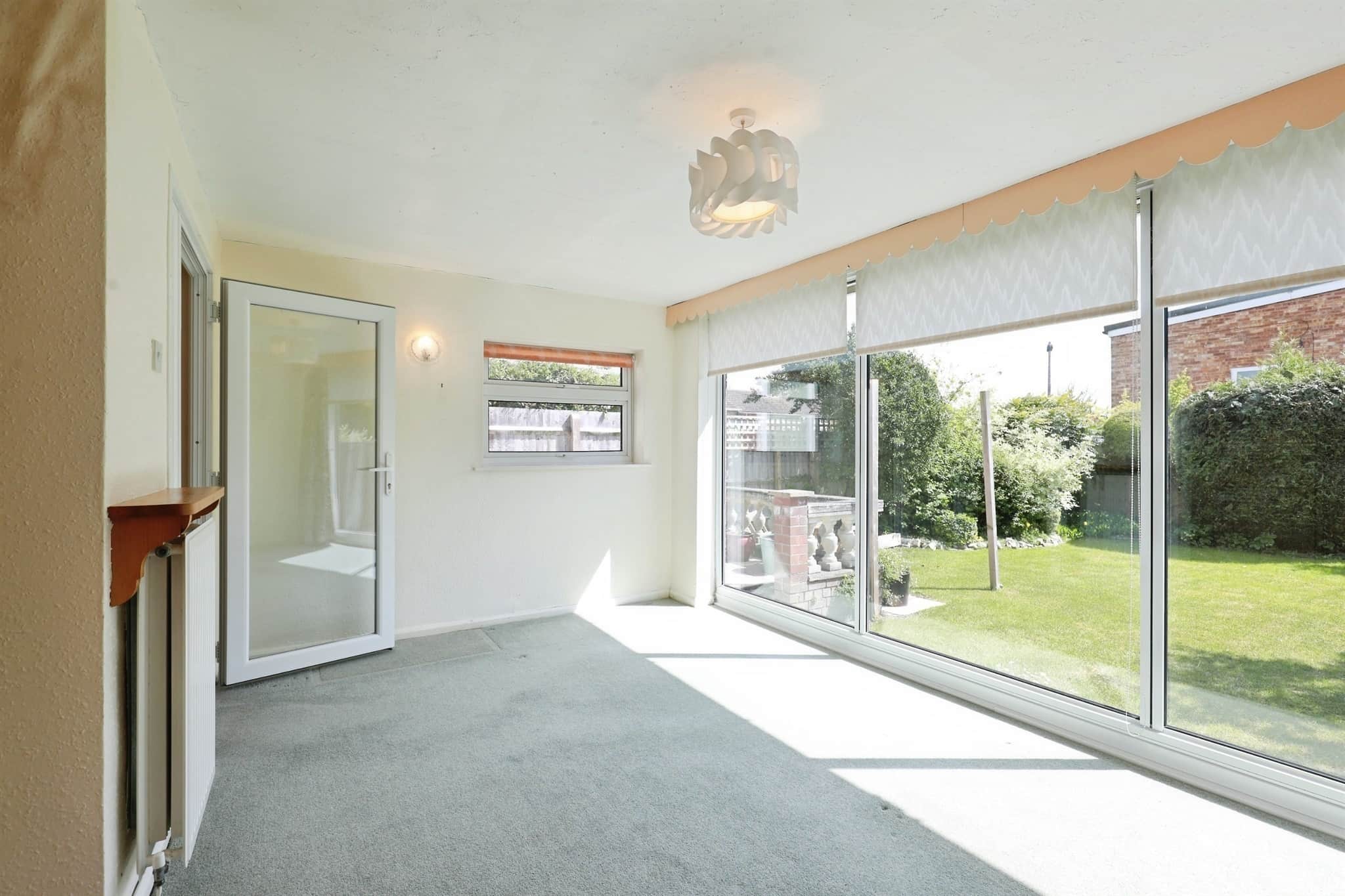 Property at Hill Top Close, Southam