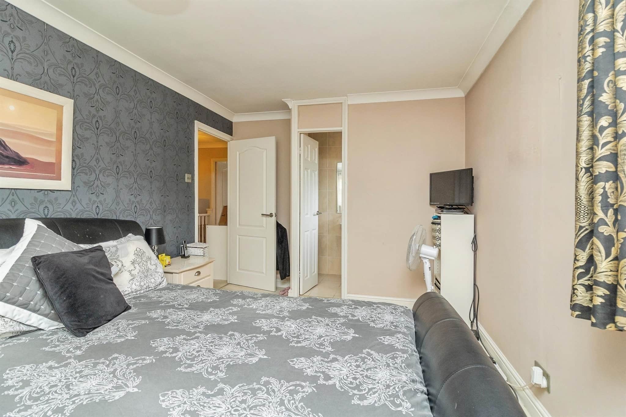 Property at Lovent Drive, Leighton Buzzard