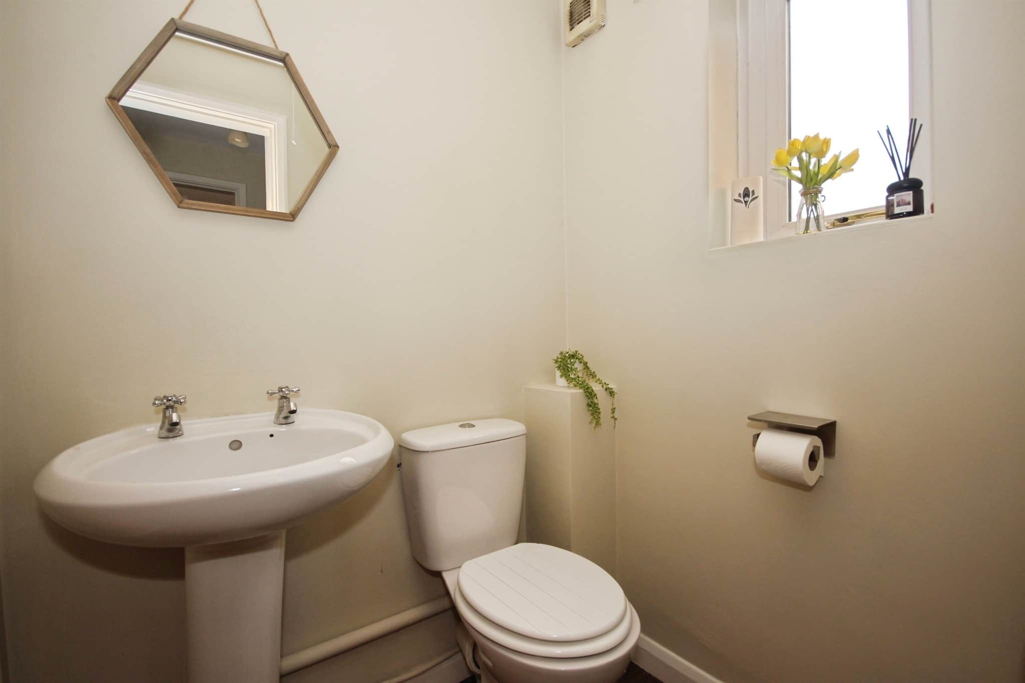 Property at Weilerswist Drive, Whitnash, Leamington Spa