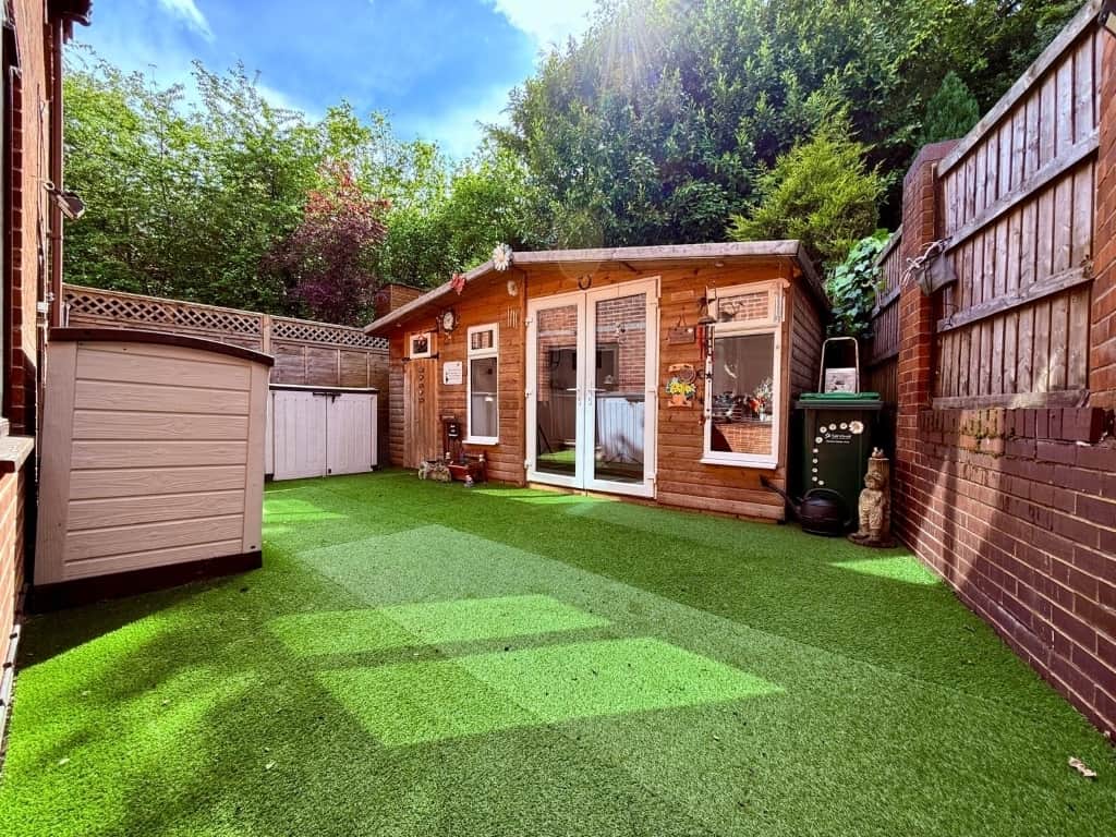 Property at Hayseech, CRADLEY HEATH