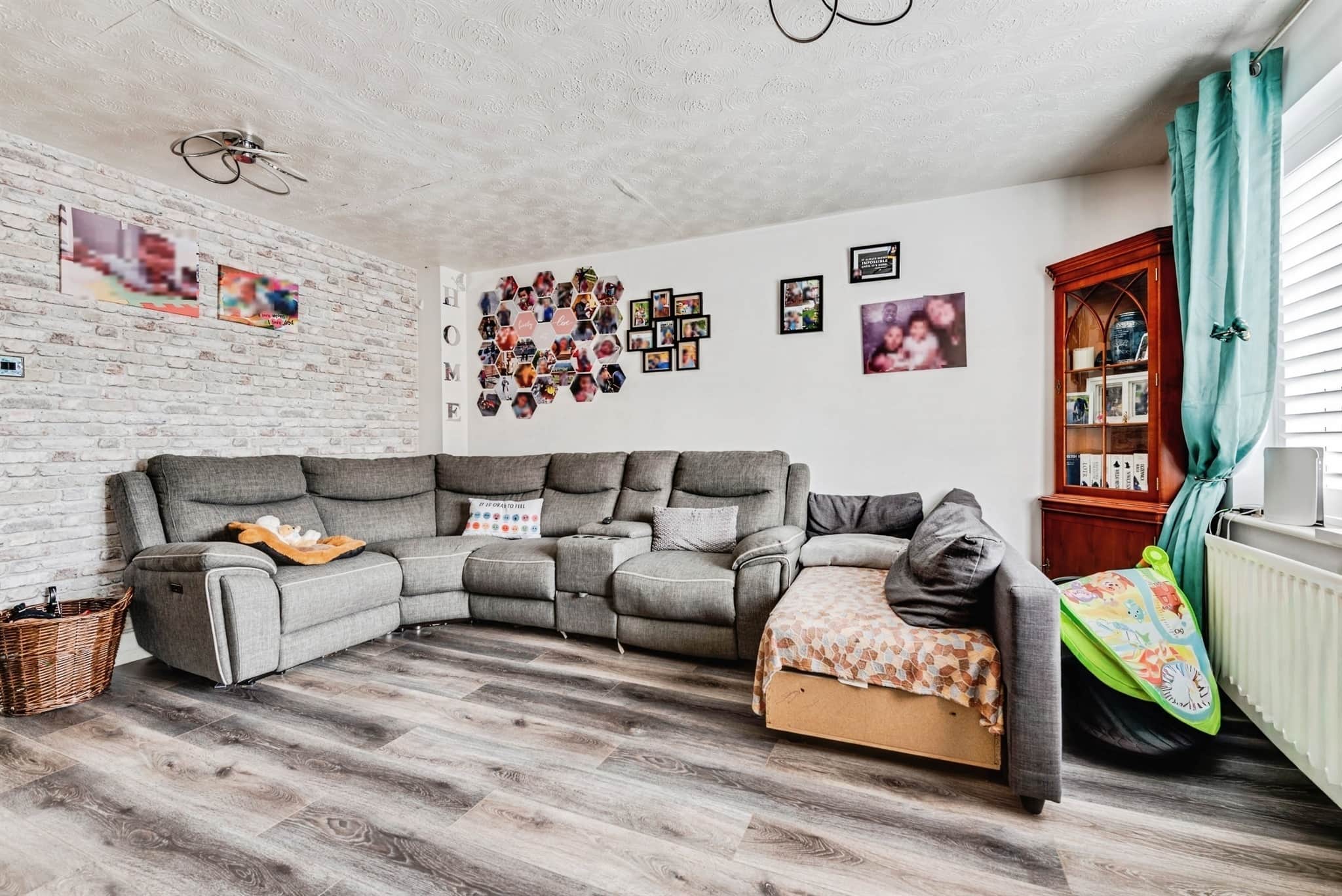Property at Braemar Close, Carterton