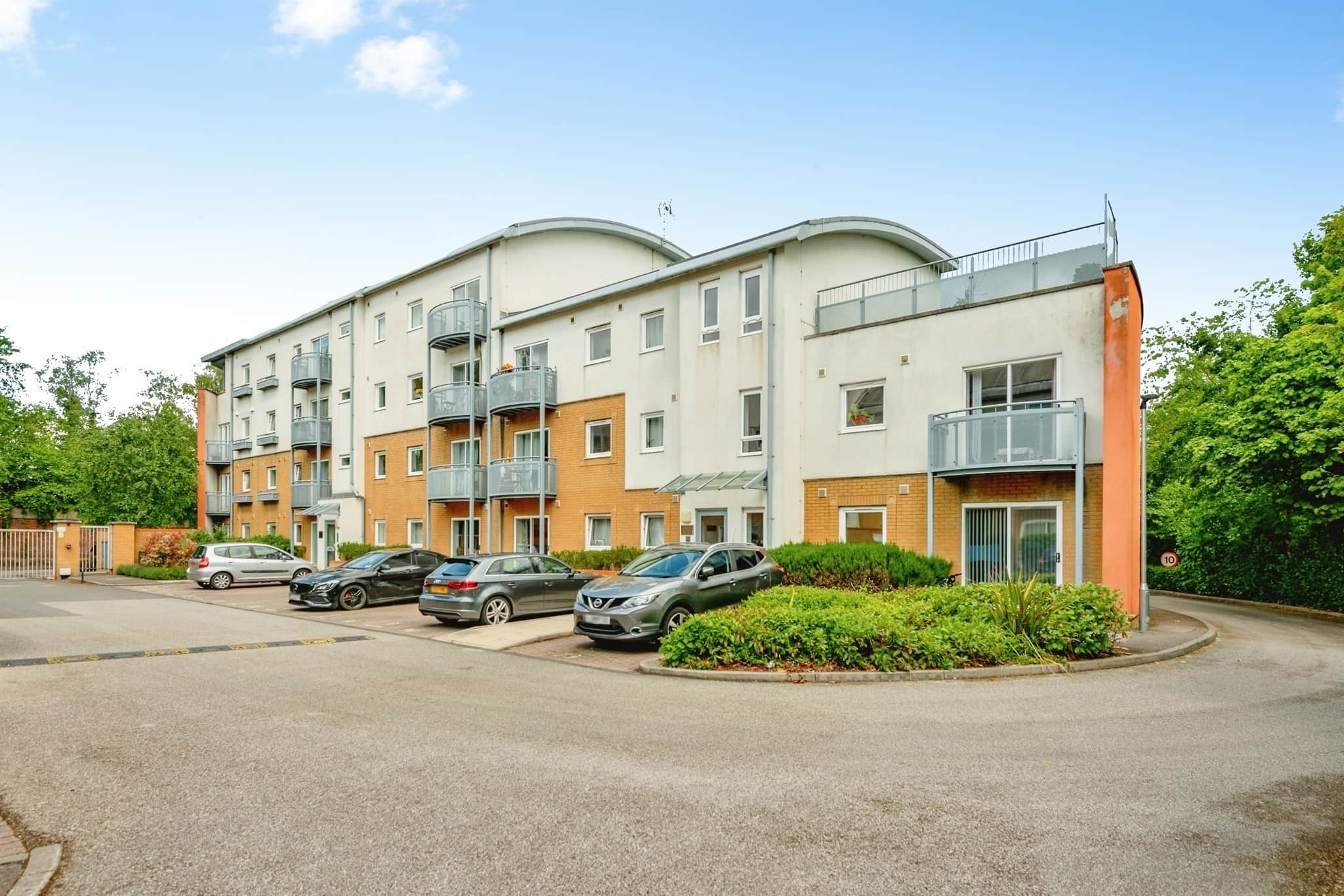 Property at Trafalgar Gardens, CRAWLEY
