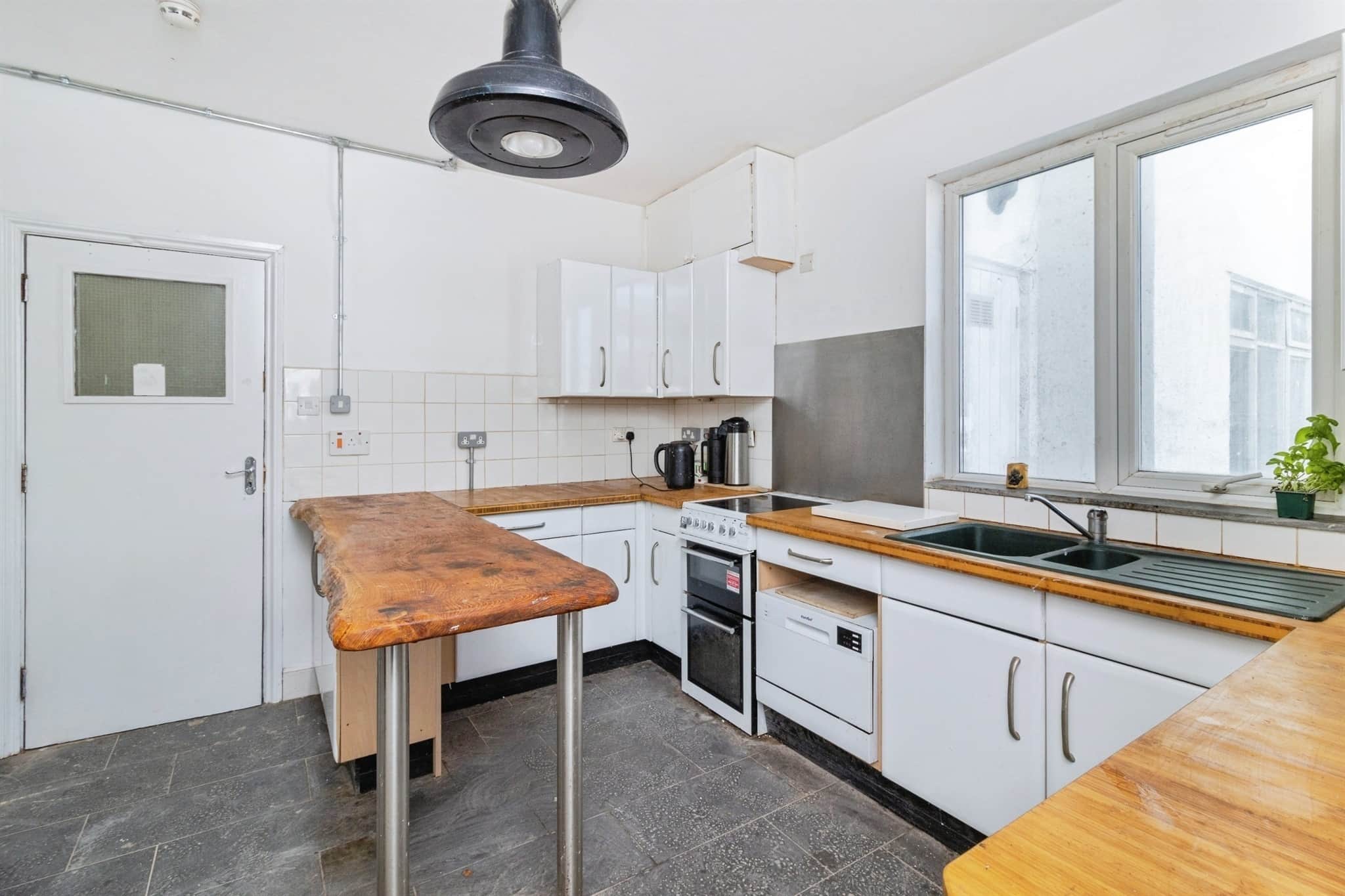 Property at Babbacombe Road, Torquay