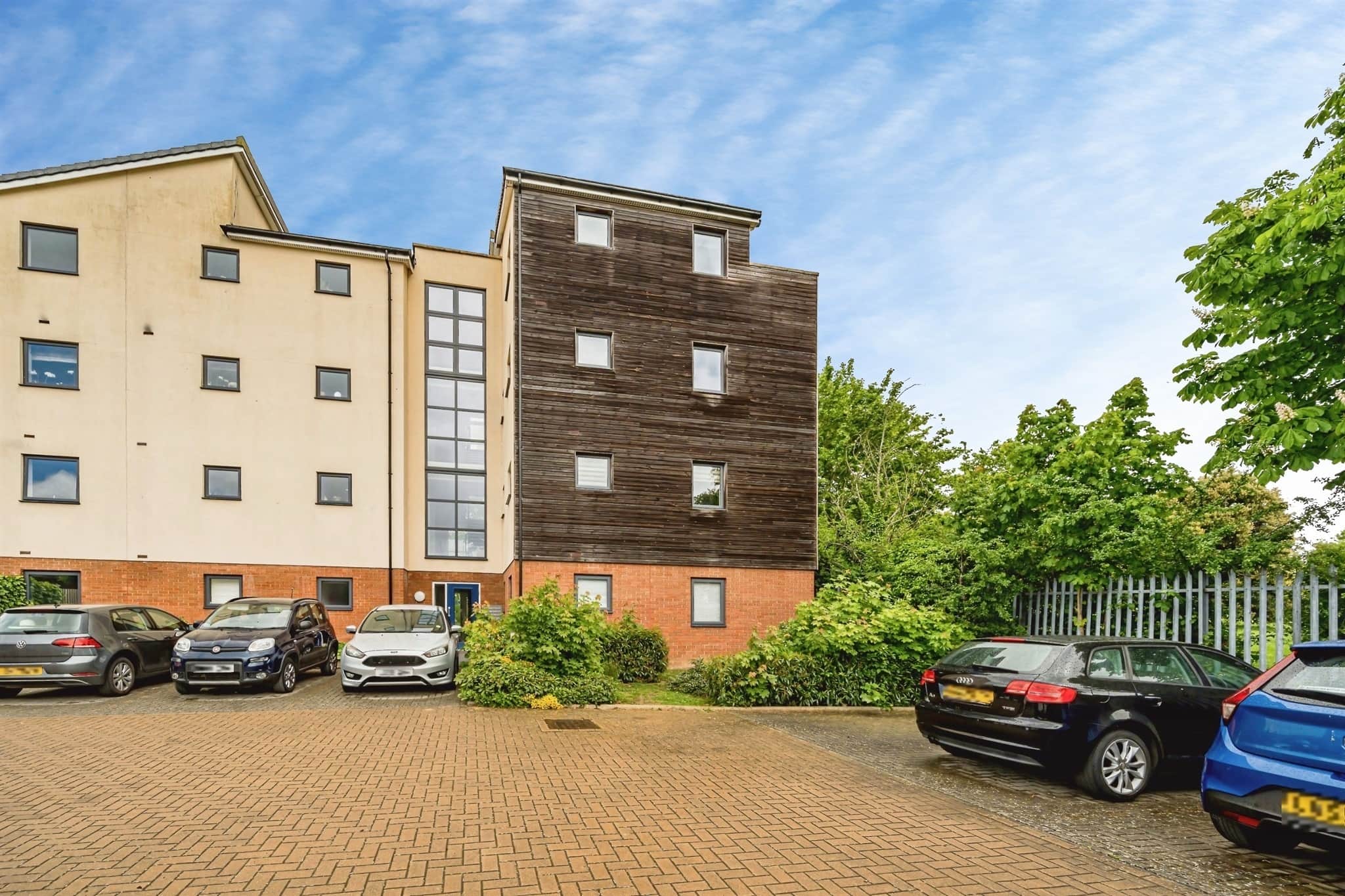 Property at Quercetum Close, Aylesbury