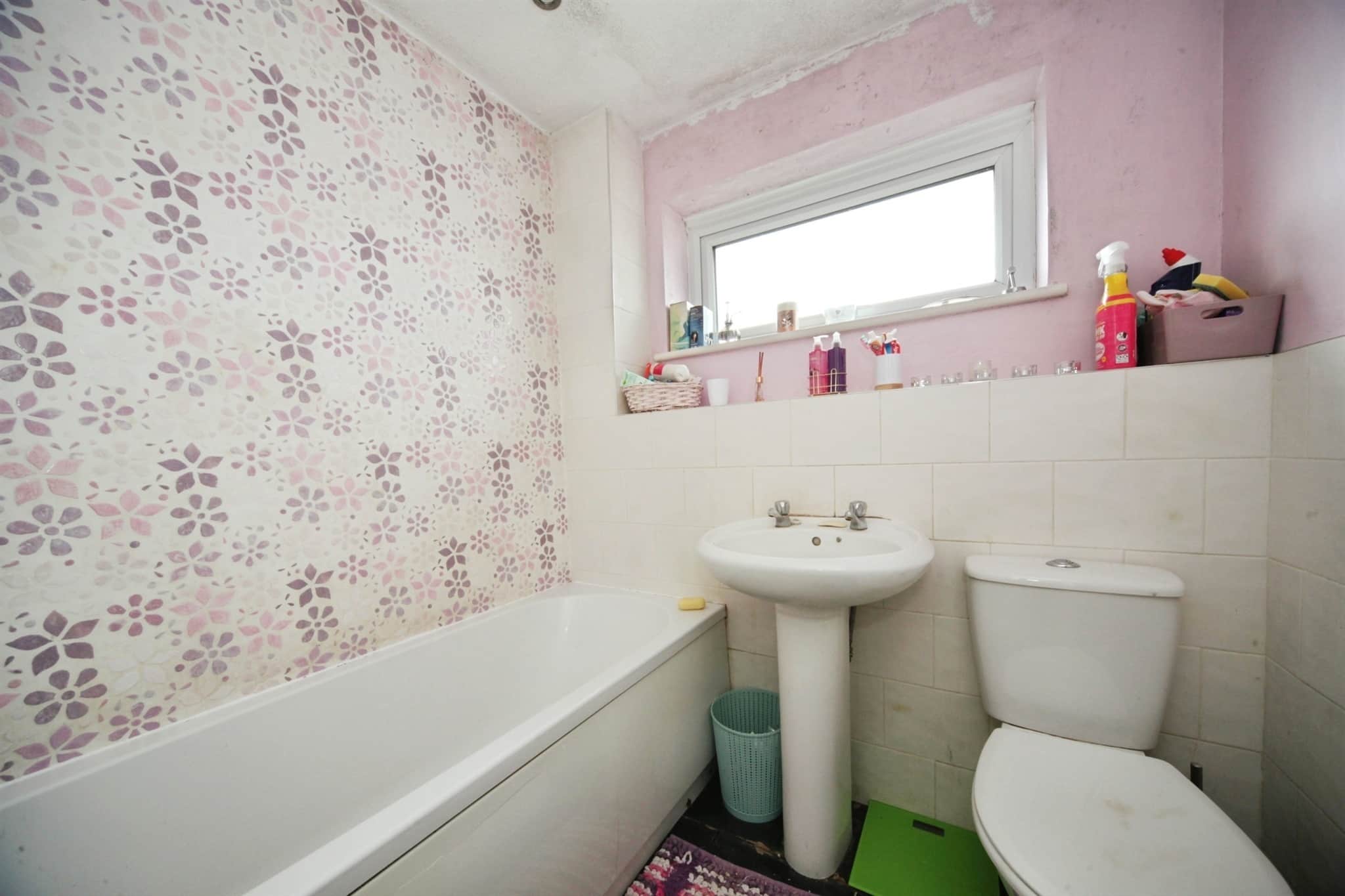Property at Boxted Close, Luton
